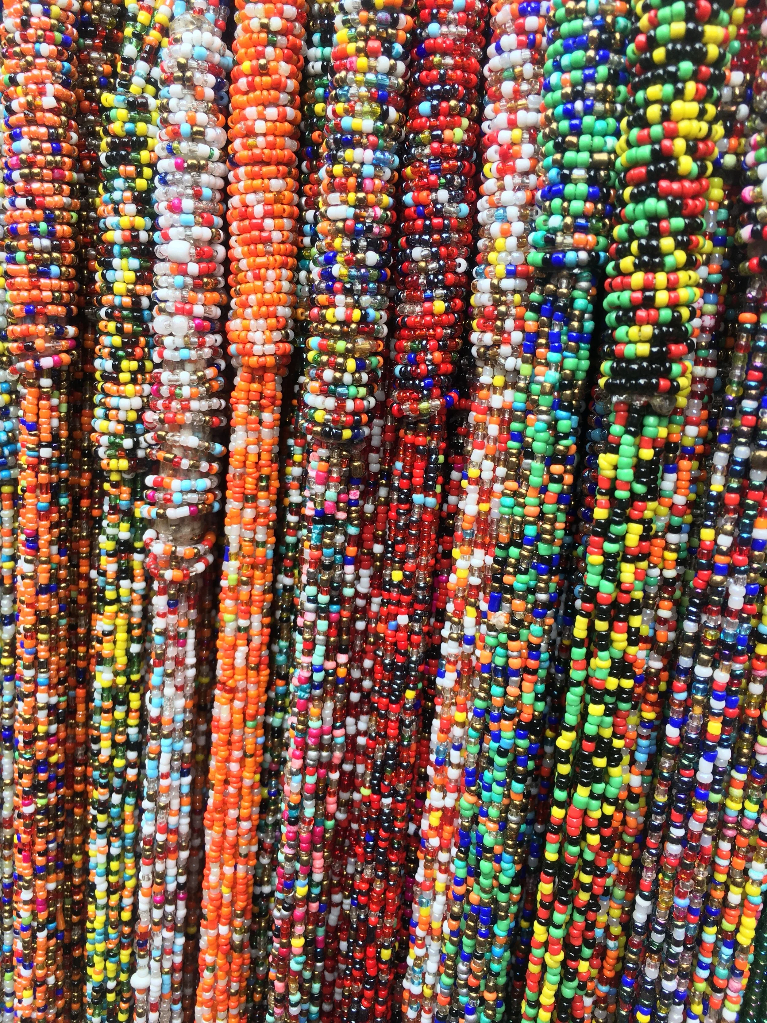 With your waist looking delectable like corn kernels…Photo credit: Bazil Julius @wibazil via Unsplash