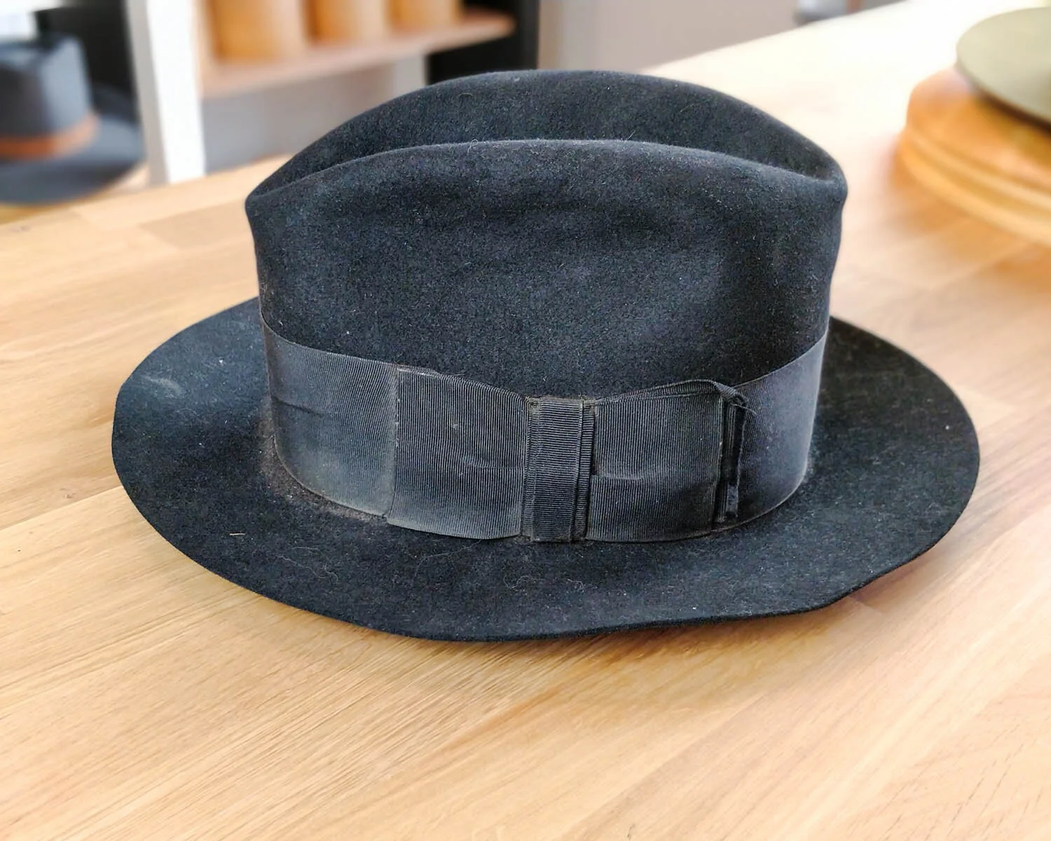 Hatmaker Week 9, March 2021 Definition Meraki — Hufvud