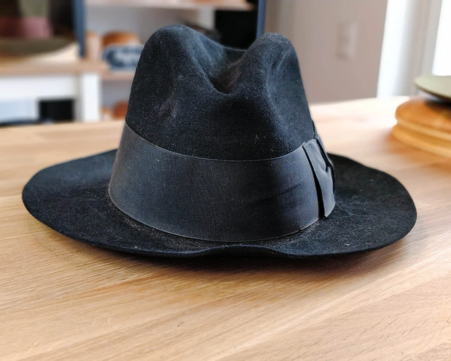 Hatmaker Week 9, March 2021 Definition Meraki — Hufvud