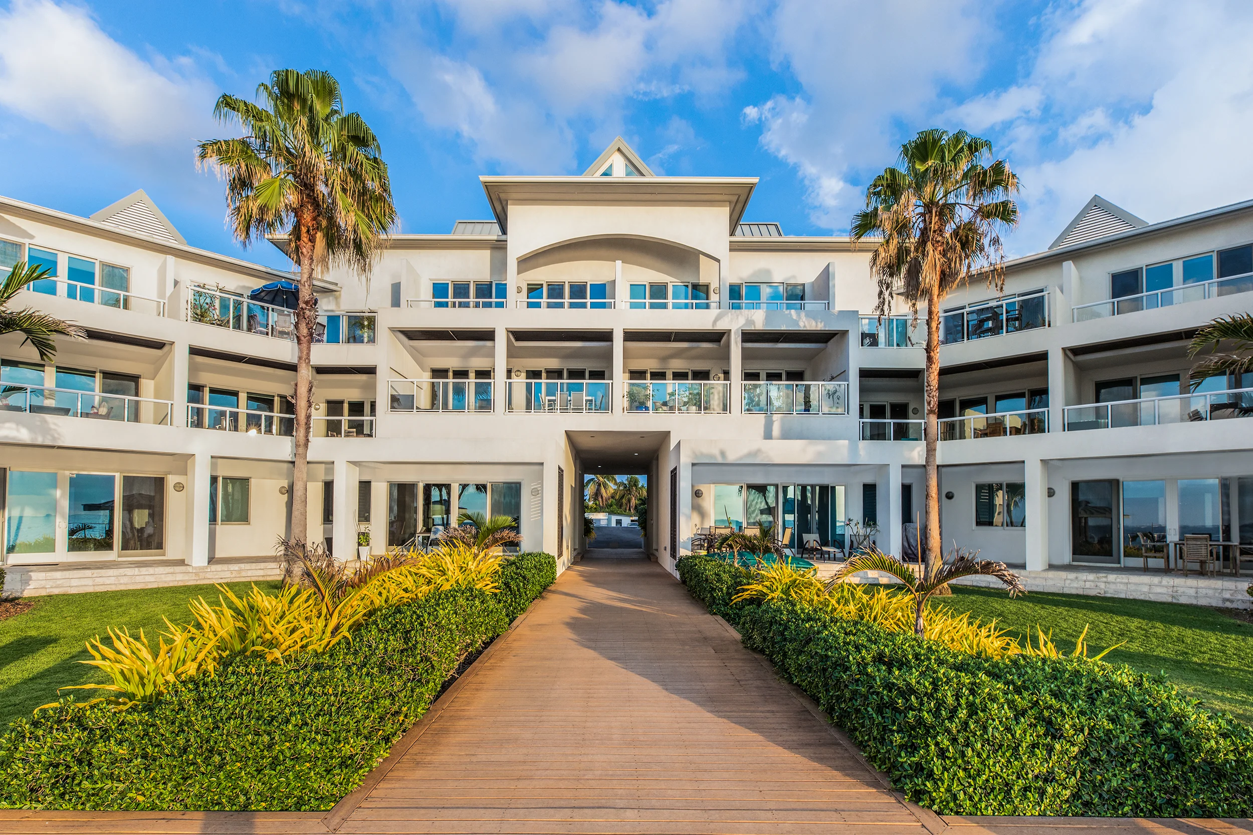 Bronte-Cayman-Island-Seaview_022.jpg
