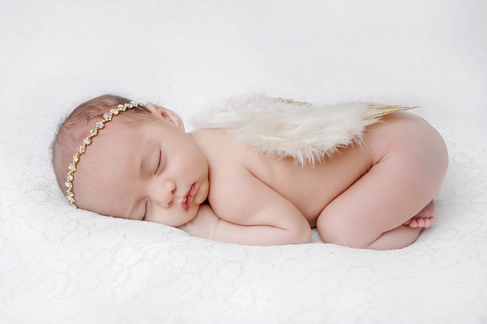 Newborn Girl Angel Wings.jpg