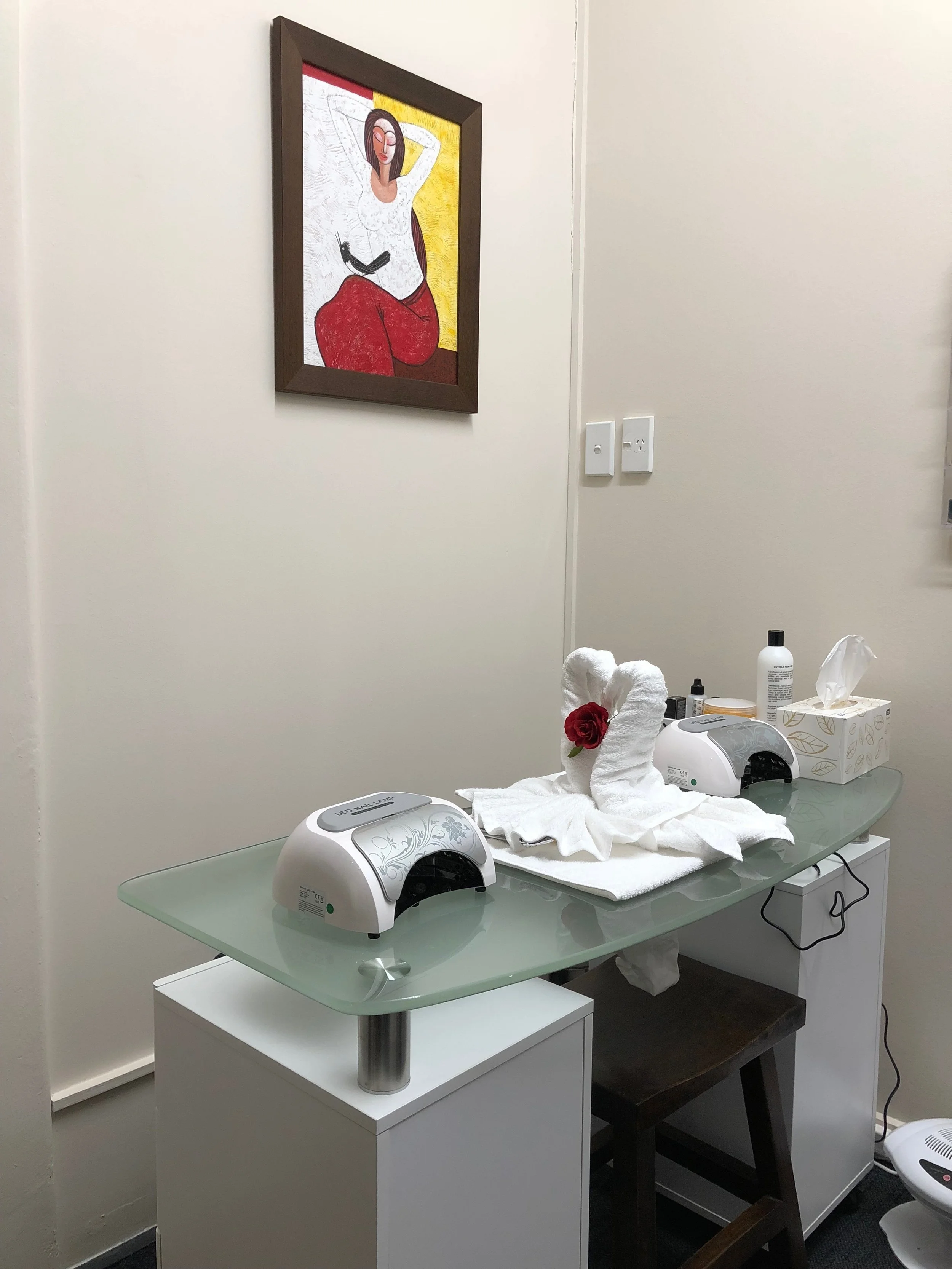 Manicure area