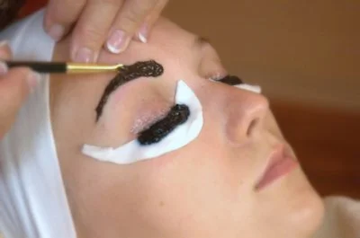 eye lash tint.JPG
