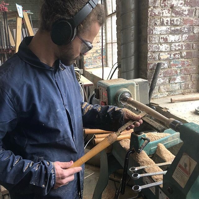 [ Handcrafted ]

Jake turning a series of chair legs on the lathe this afternoon. 
Multiple measurements, a series of different chisels and a very steady head and hand. 
The reward of a handcrafted piece can be a delight throughout the generations, a