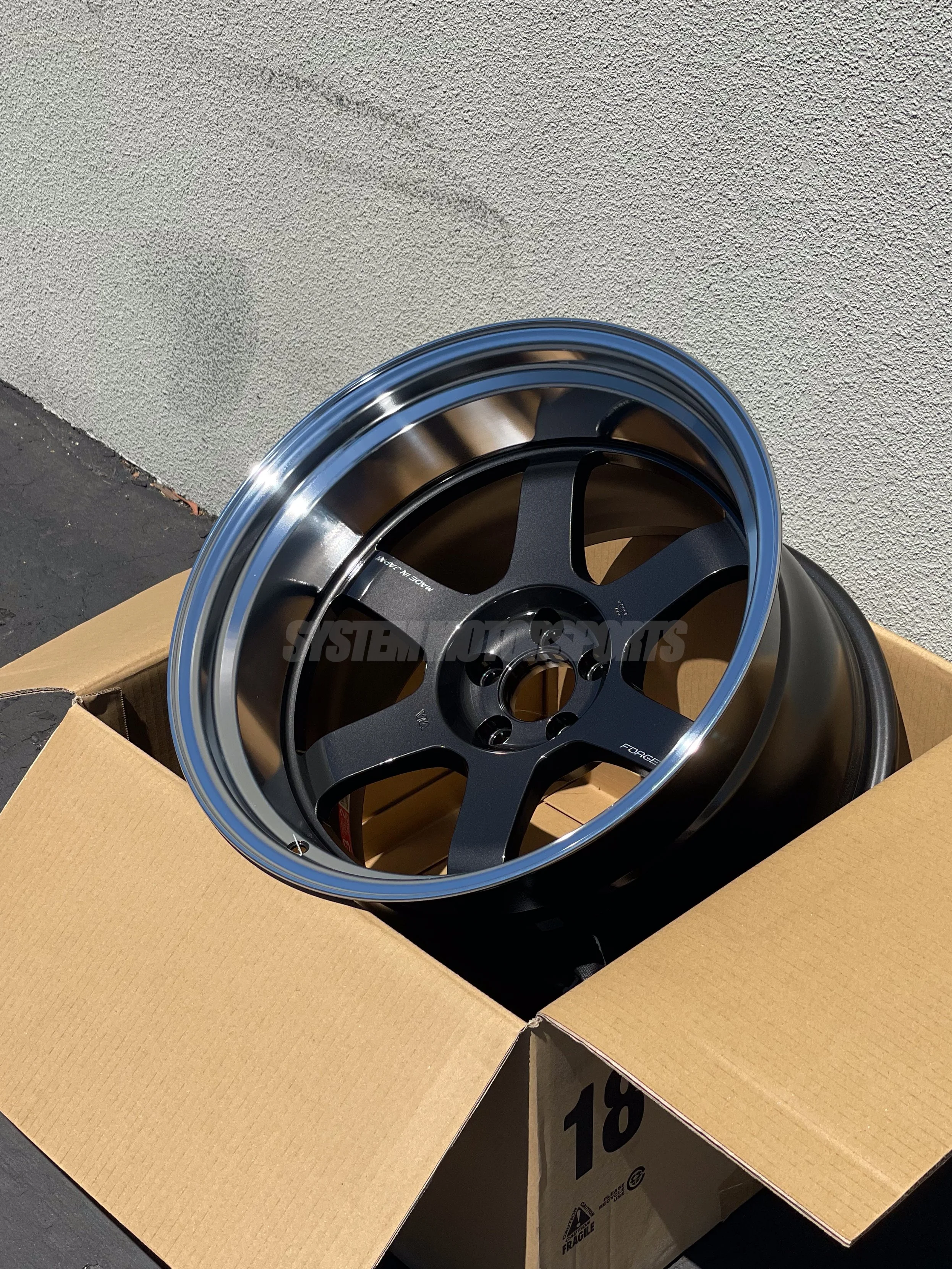 TE37V MKii - 18x11 - Diamond Black _ Rim DC(6).jpg