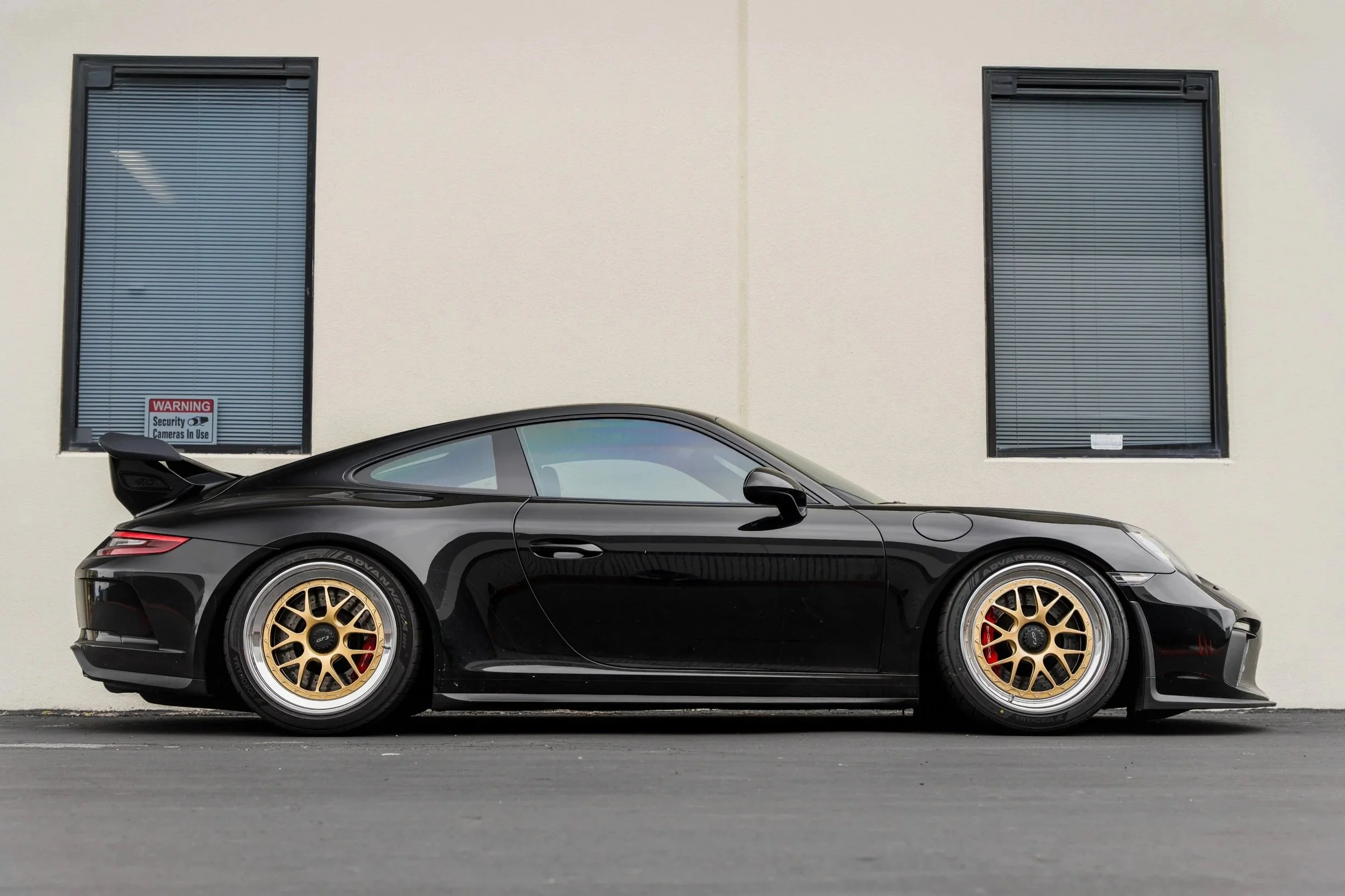 Porsche 991.2 GT3 x BBS Motorsport E07 in Motorsport Gold #systemspec Aggressive Fitment