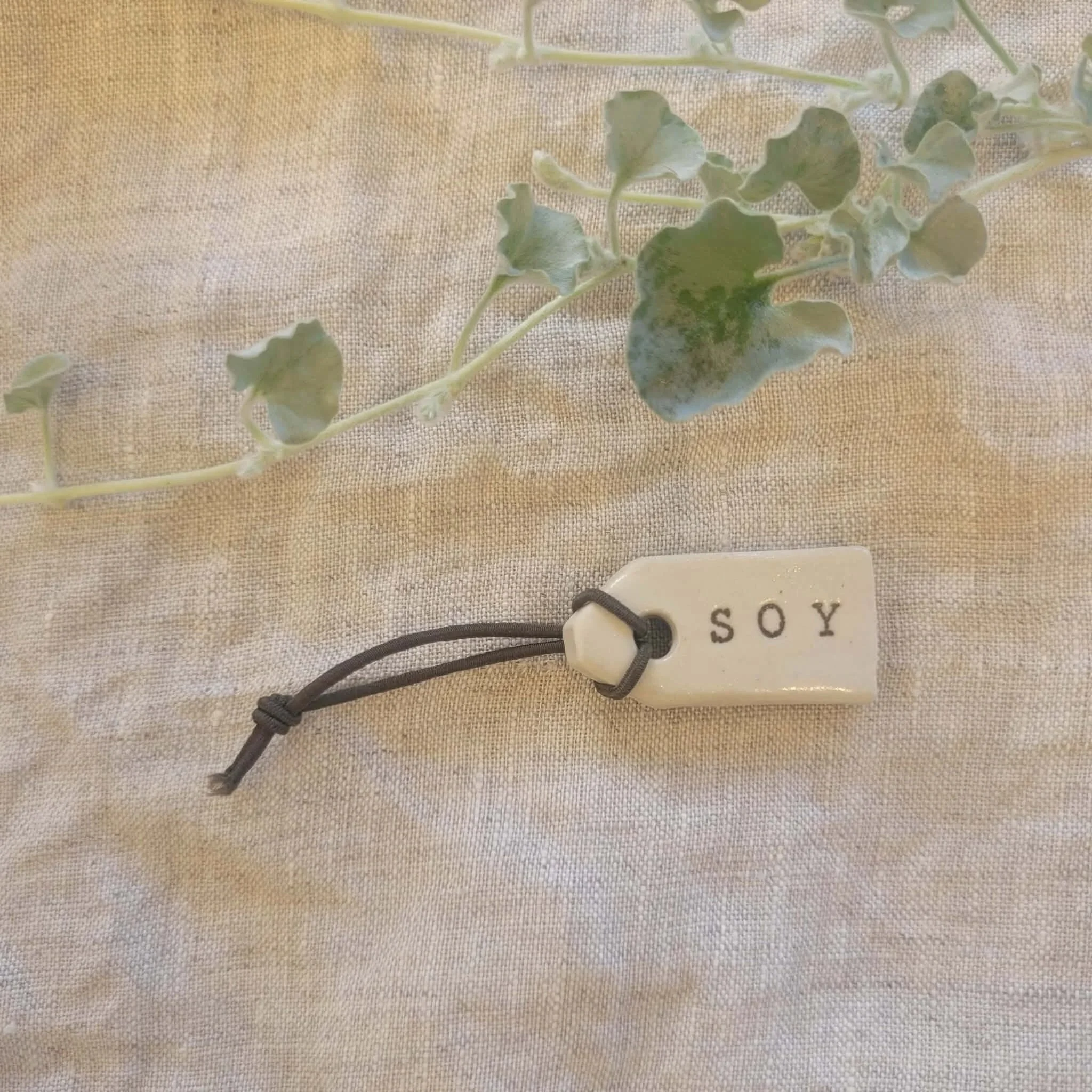ceramic-bottle-tag-soy-flat-lay-my-earthy-life.jpg