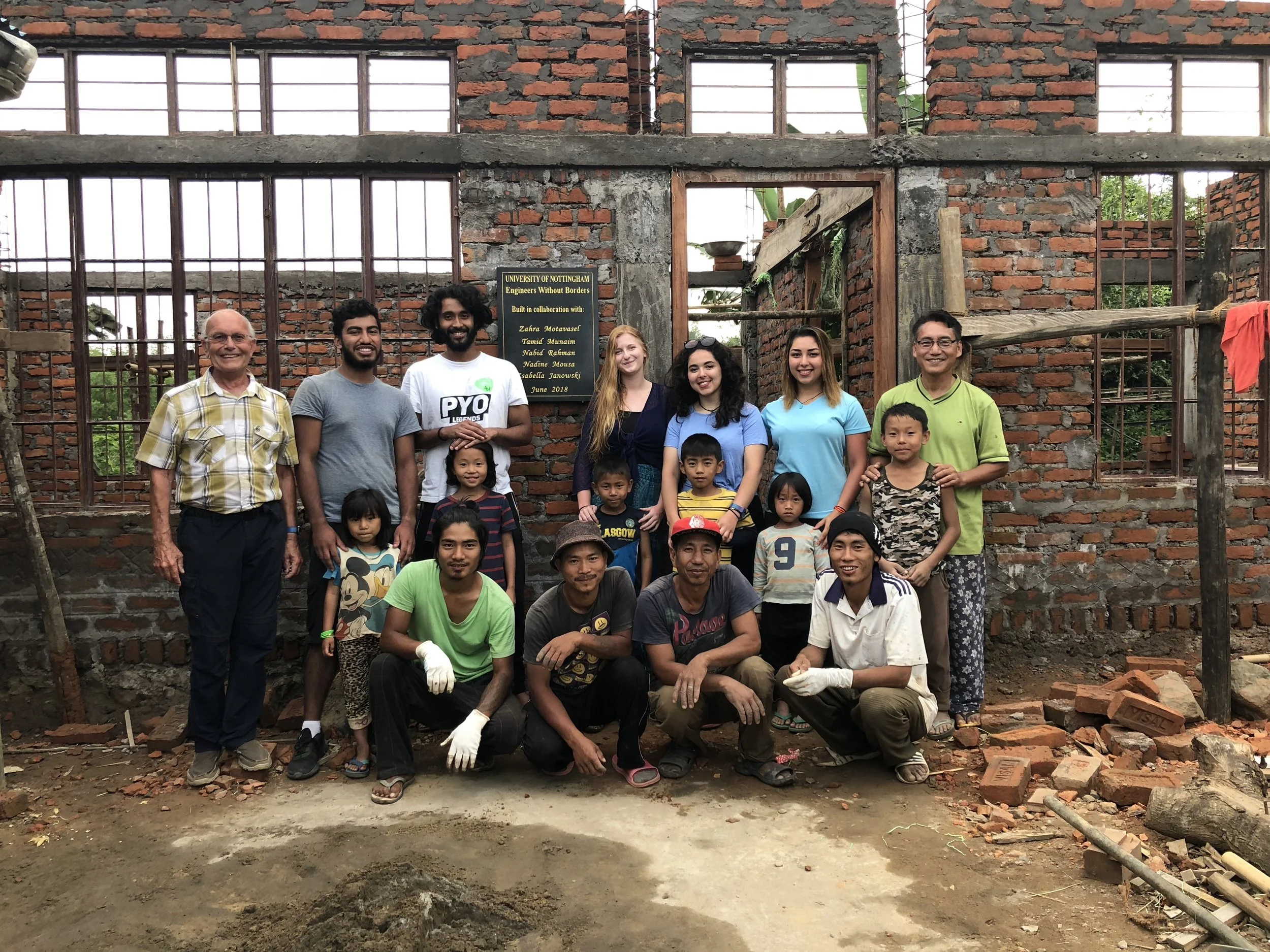 EWB - Nottingham University, Malaysia Campus, Helps Build Extension to Agun Ki