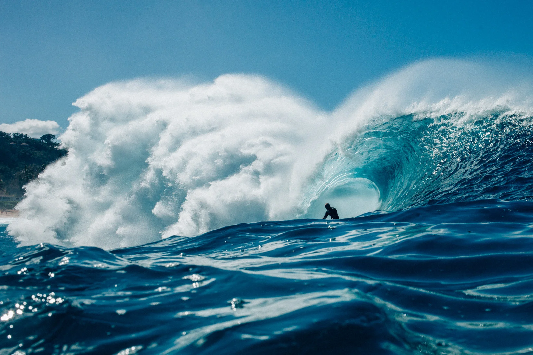 KellySlater Pipeline.jpg