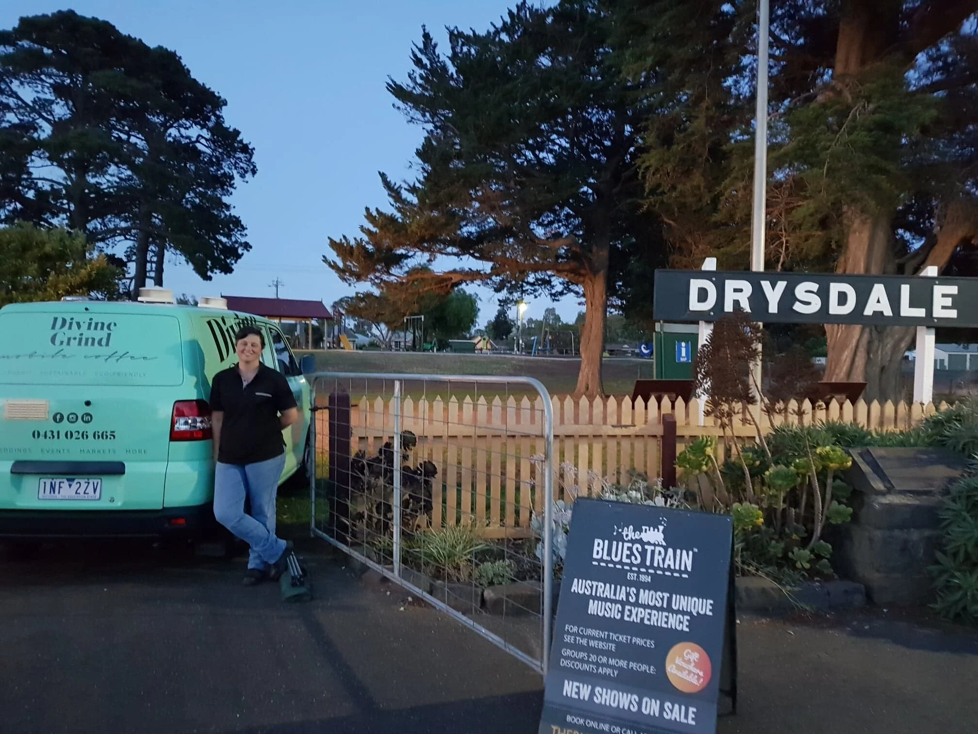 van and ang drysdake blues train sign.jpg