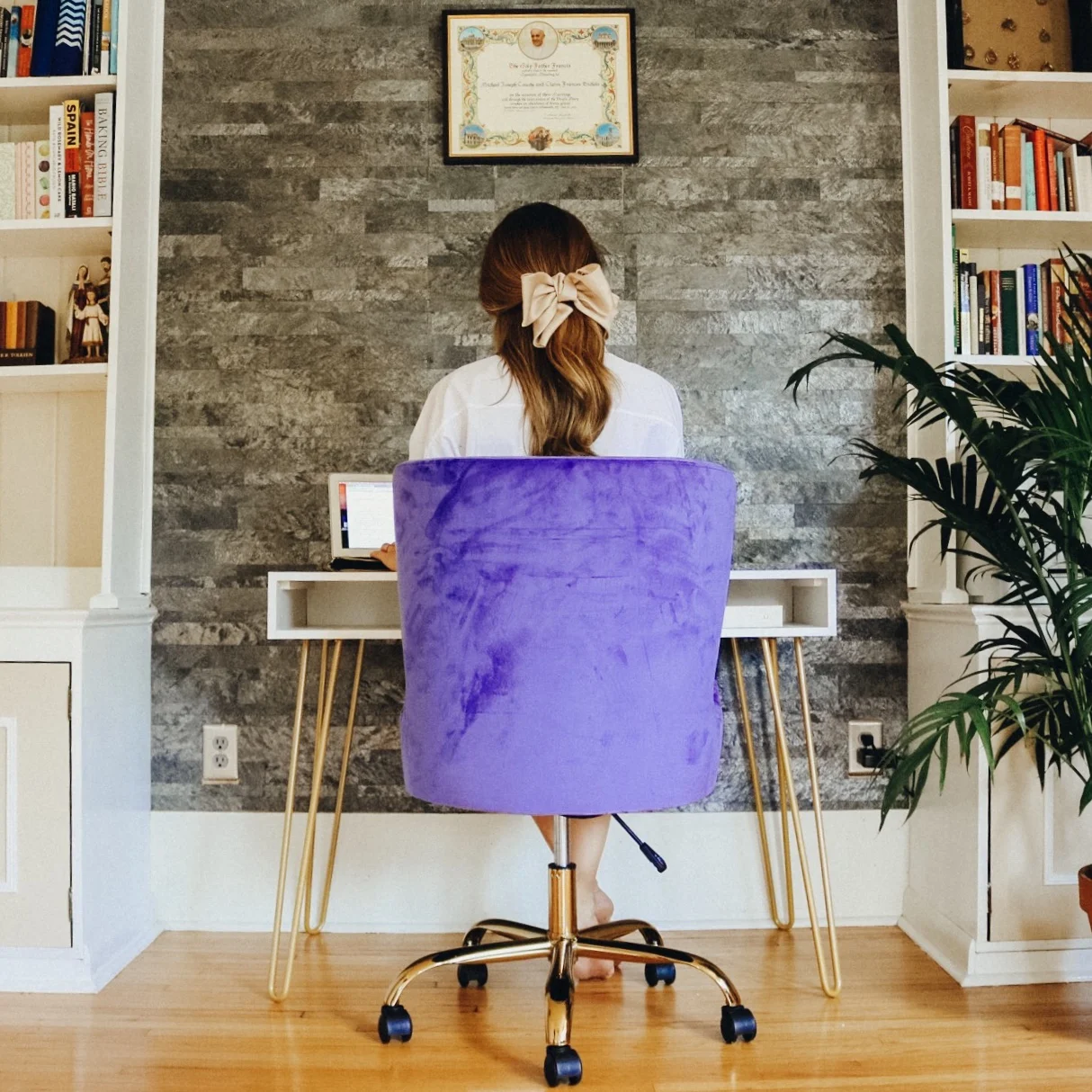 What You Will Always Find on My Desk: 3 Things That Help Work from Home Productivity