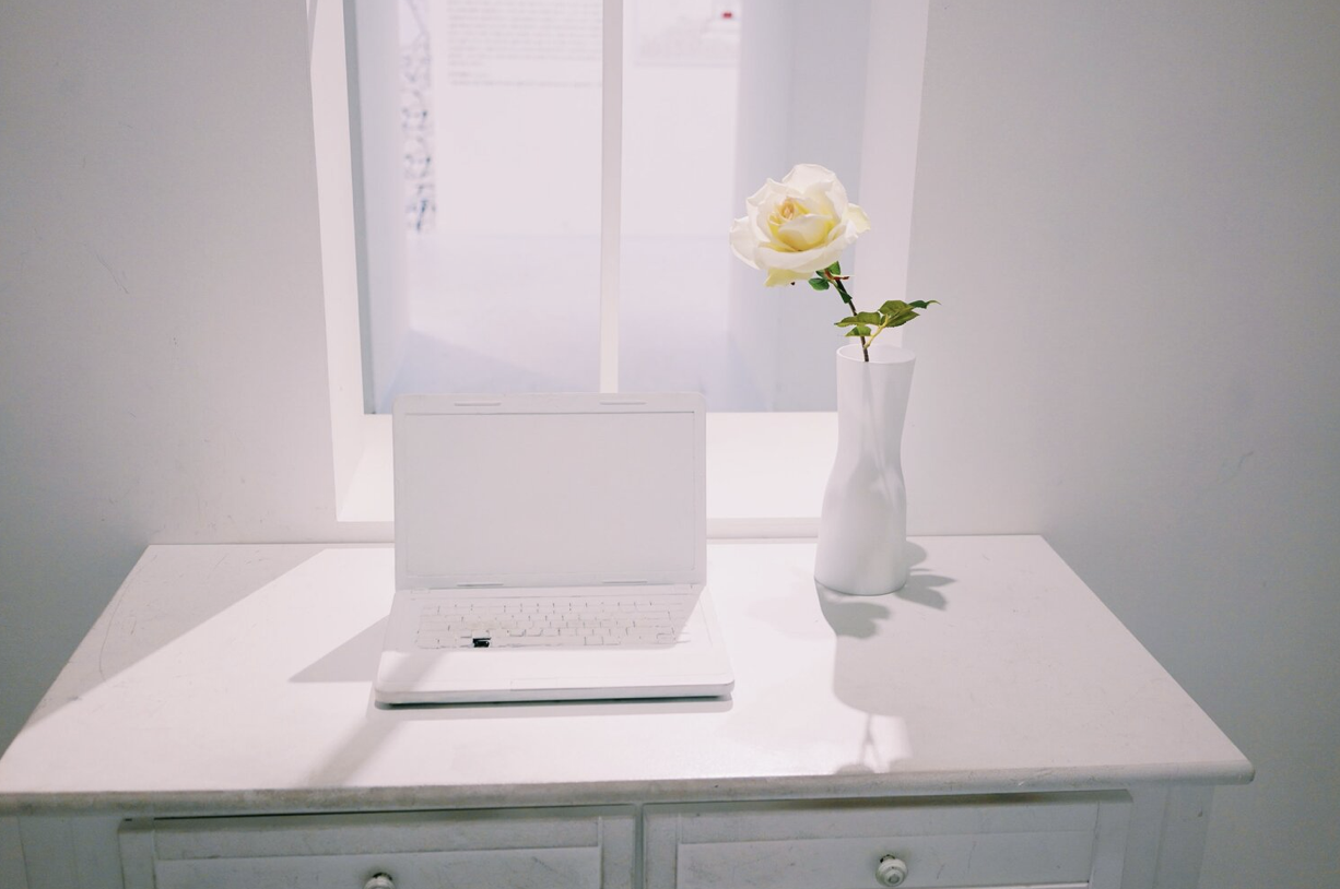 St. Thérèse and the Catholic Businesswoman: Following the Little Way at Work