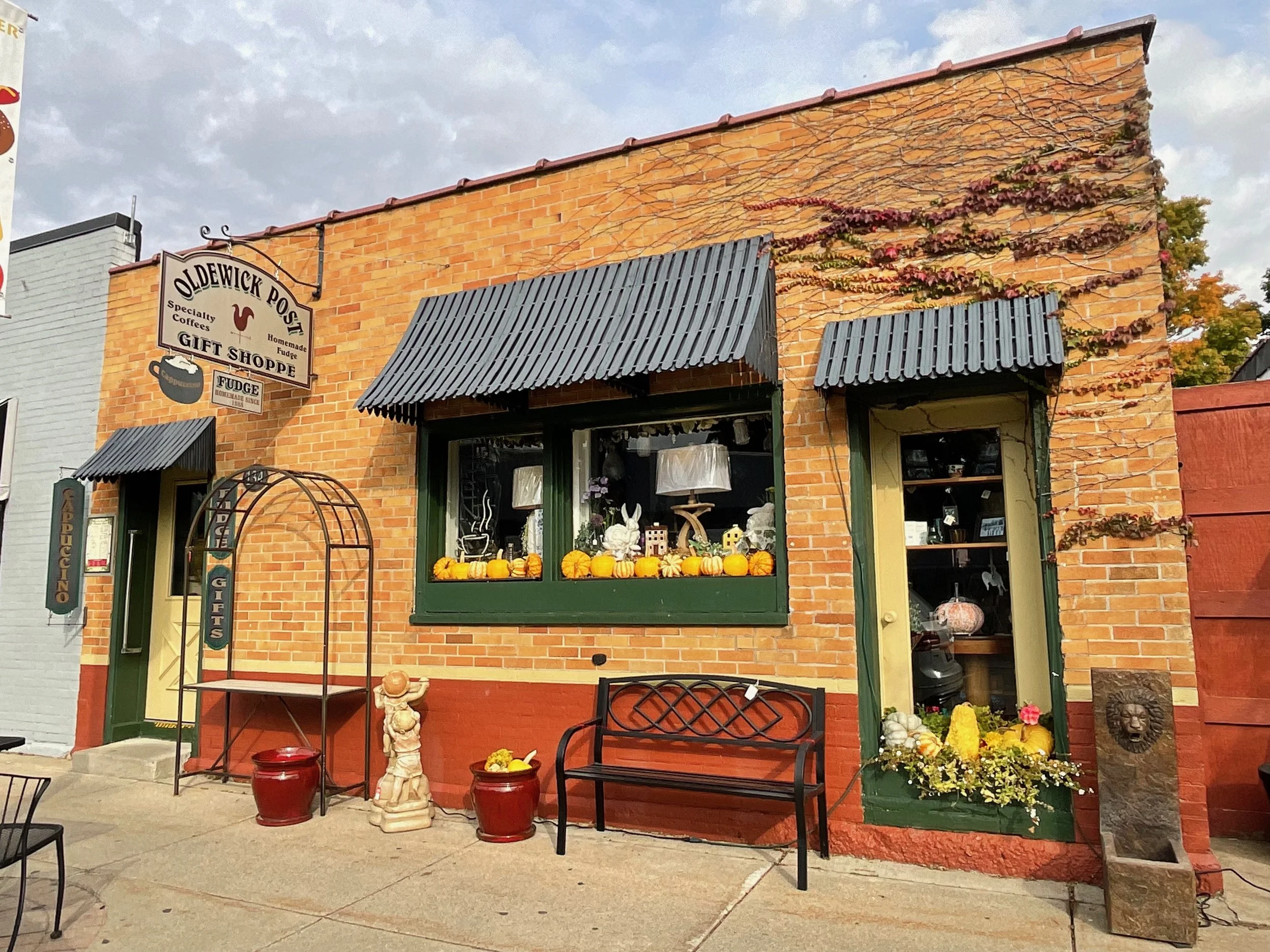 OLDEWICK POST | story in process  