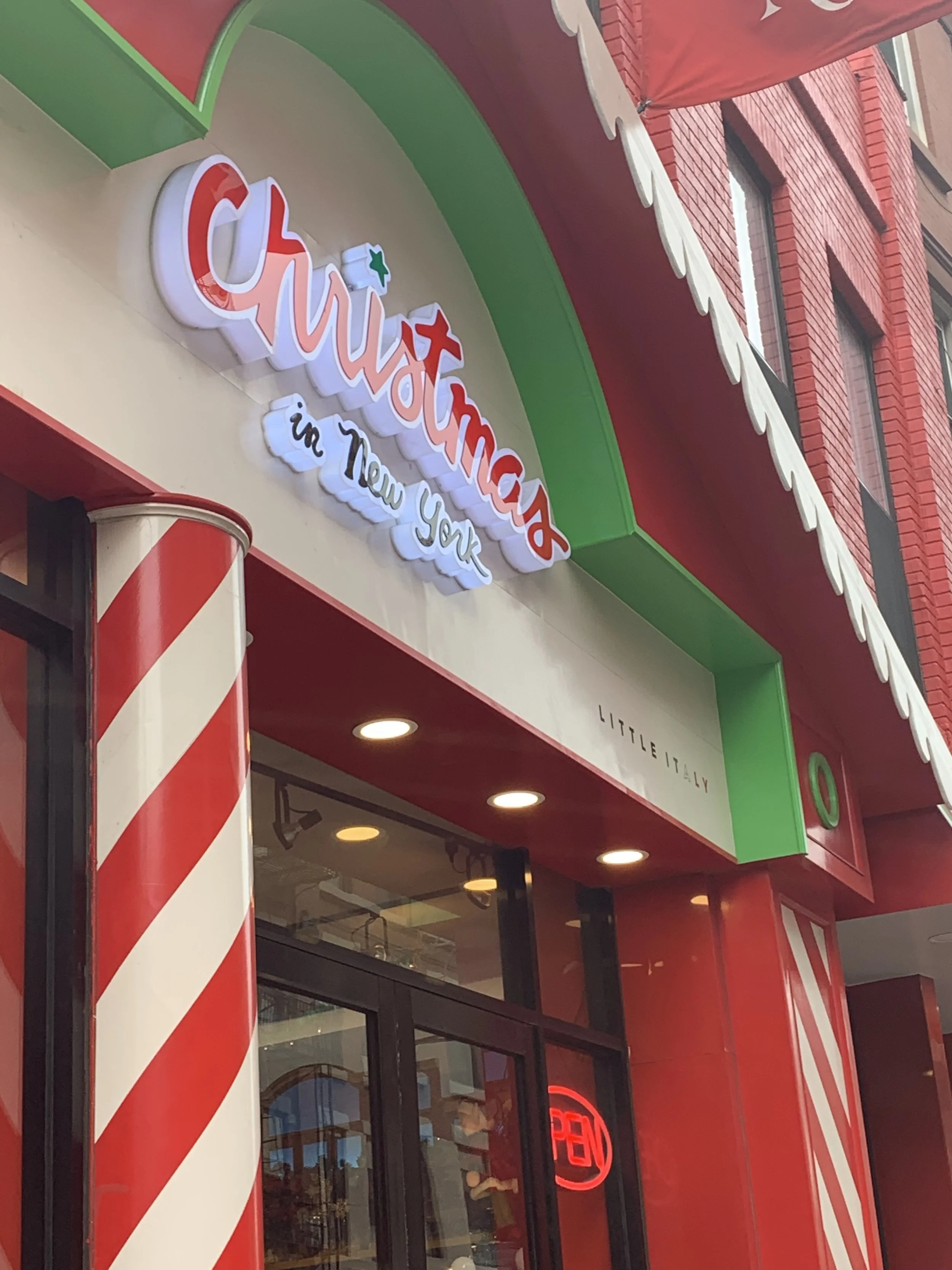 XMAS Store in Little Italy