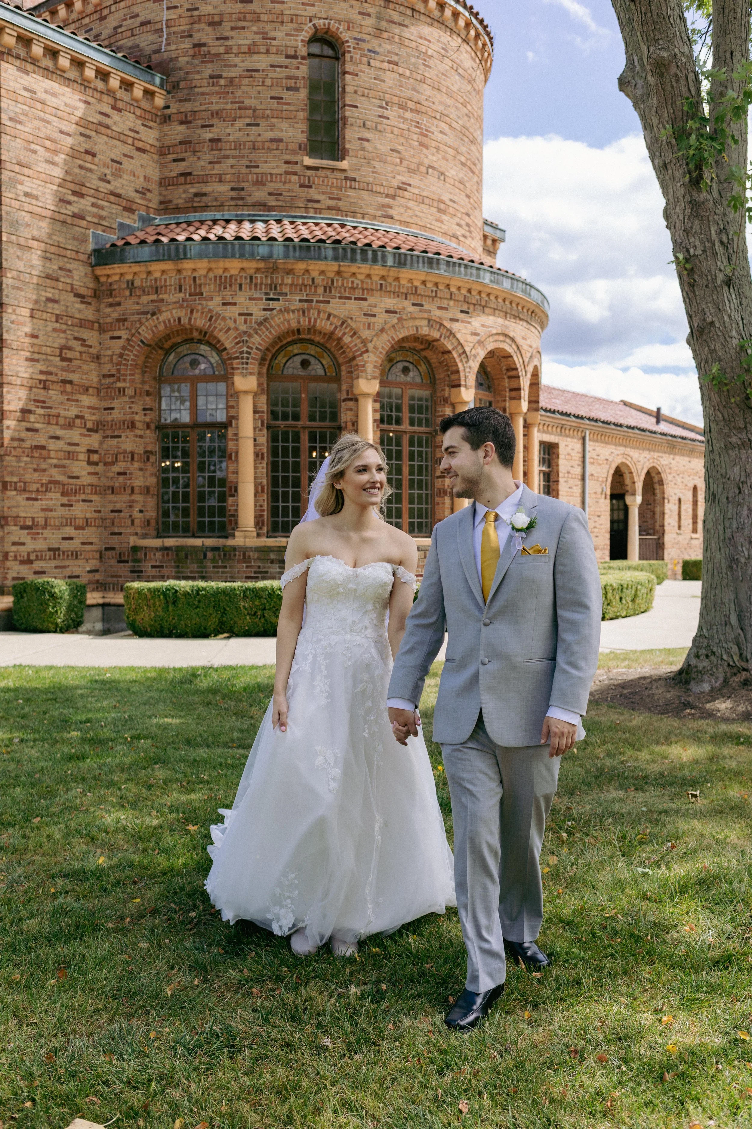 A Romantic Wedding at Nazareth Hall | Ohio Wedding