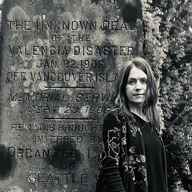 This is @pineola_band&rsquo;s songwriter and frontwoman, Leslie Braly @theselittleroses. She wrote a ghostly beautiful song inspired by the SS Valencia sinking titled &ldquo;Shipwrecked.&rdquo; Here Leslie is at the memorial gravesite on Queen Anne H