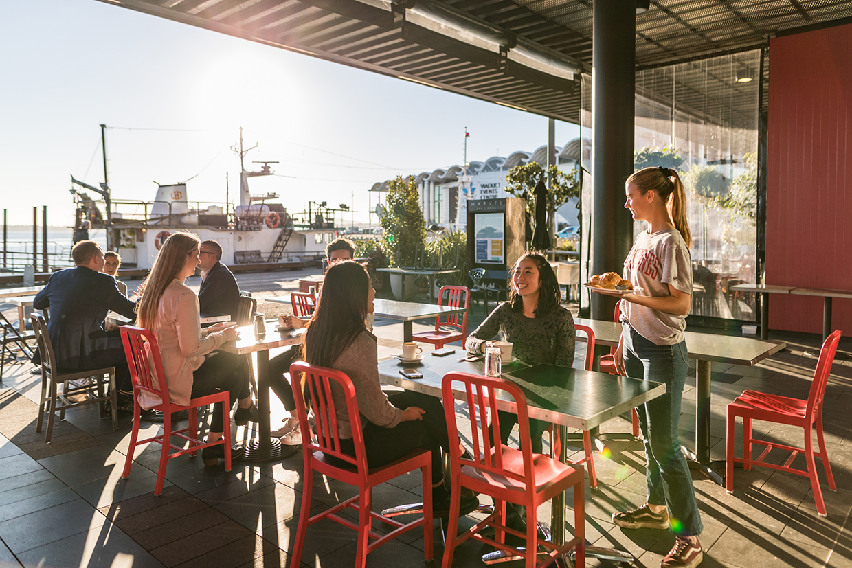 Relaxed waterfront coffee