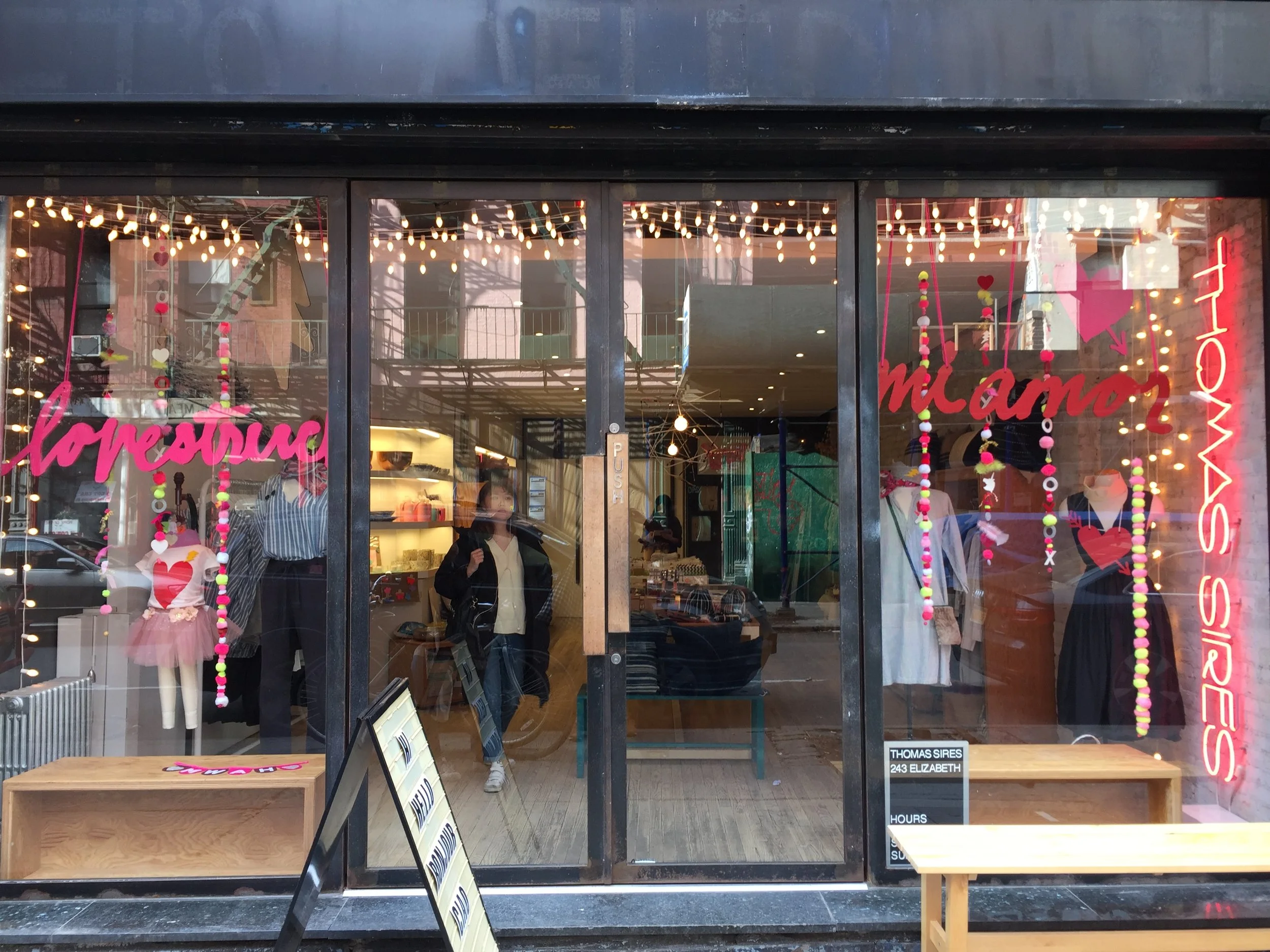   Lovestruck + Mi Amor  / Holiday Window Design / Thomas Sires, Elizabeth Street, NY 