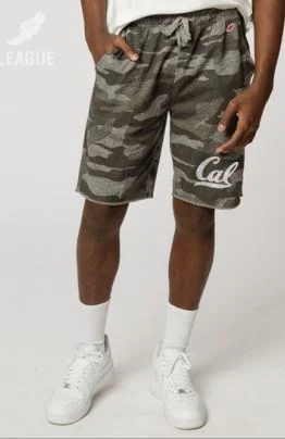 mens camo short.JPG
