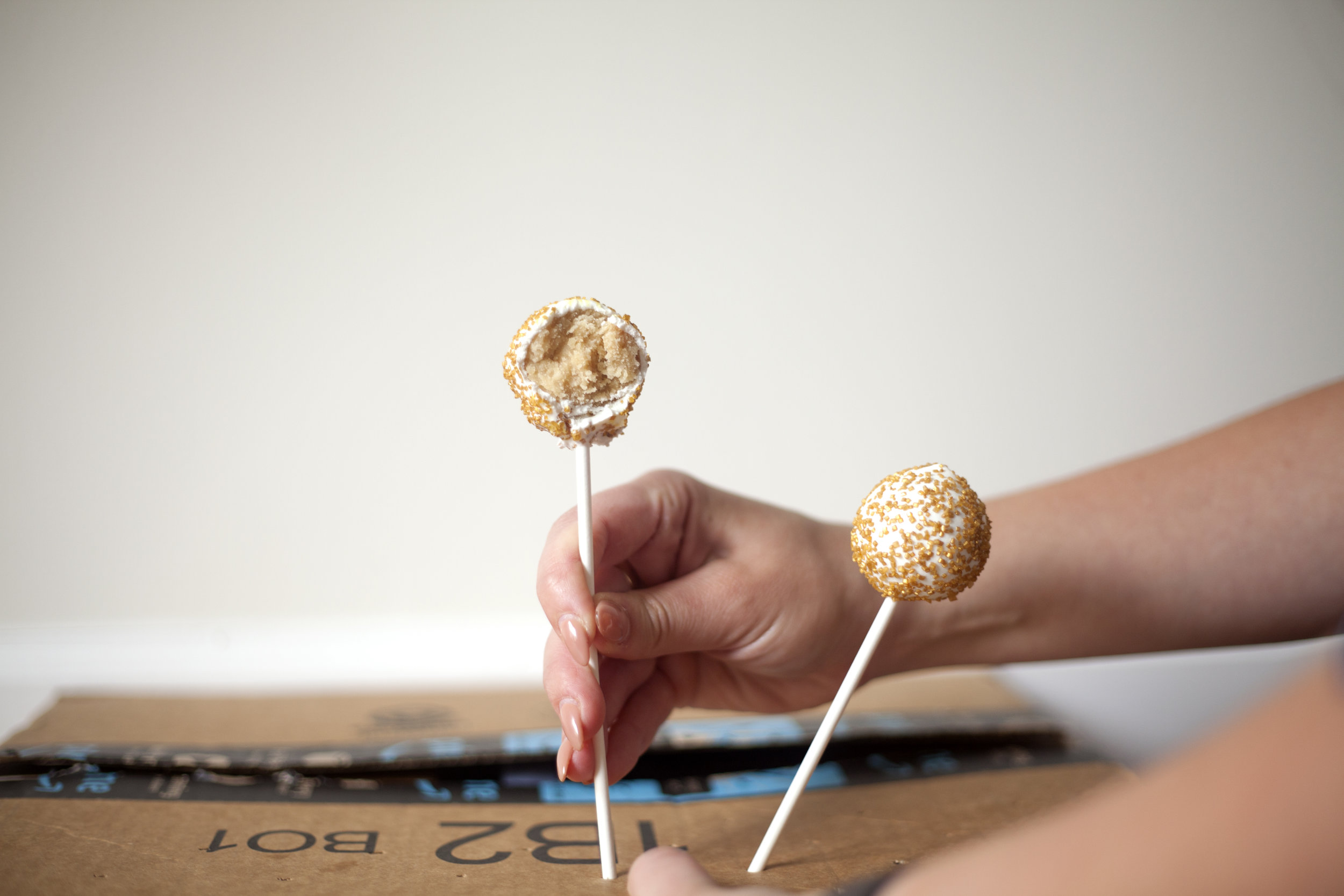 cakepopbox.jpg