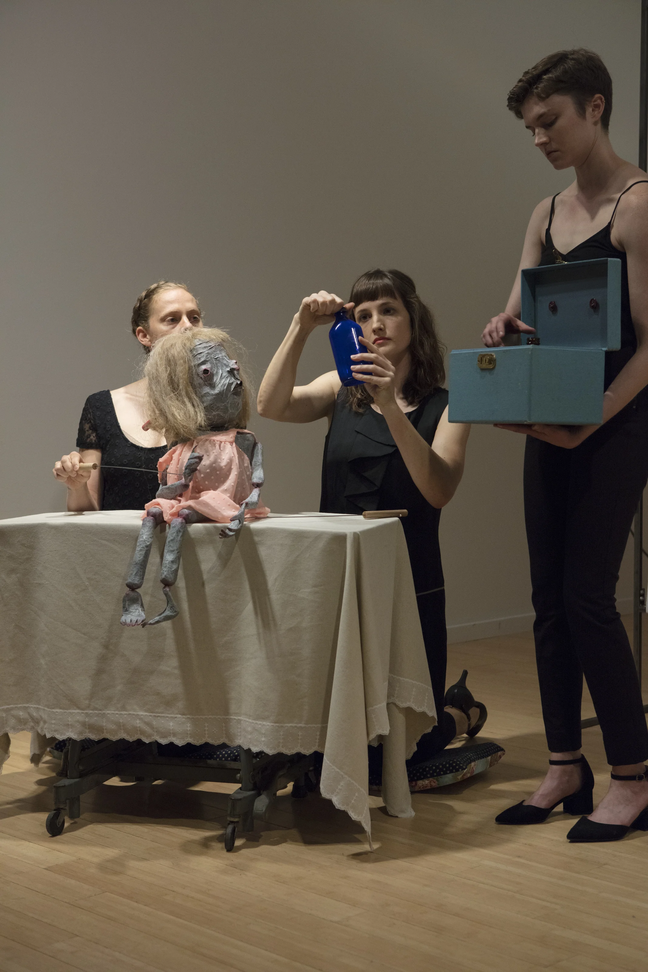   ENDLNG  (detail), puppet-figure performance, 00:25:00, 2019   