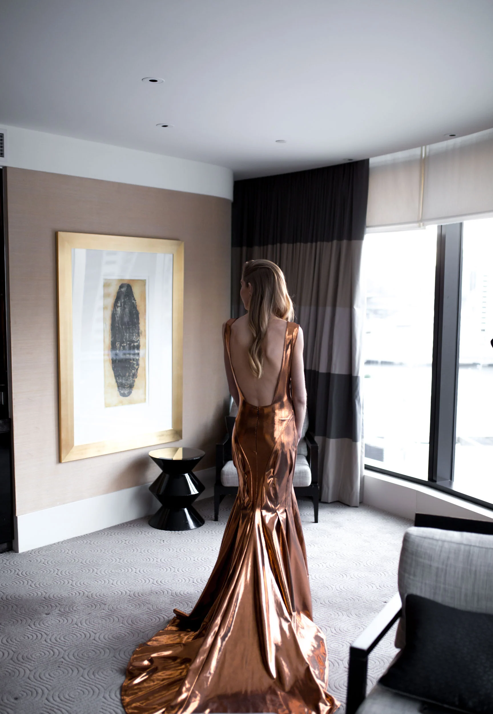 White Vine Photography-Sophie Harmer-2018-Brownlow-best-dressed-Georgia-Young-Couture-Melbourne-Photographer-Crown-Fshion (4 of 13).jpg
