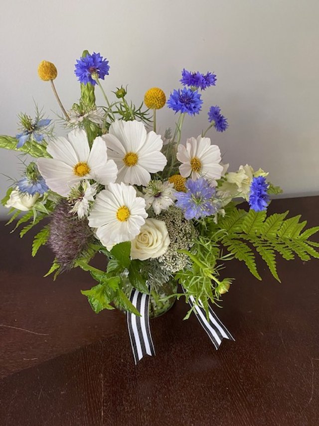 Newnan Florist, Floral Delivery, Peachtree City Florist, Tyrone Florist