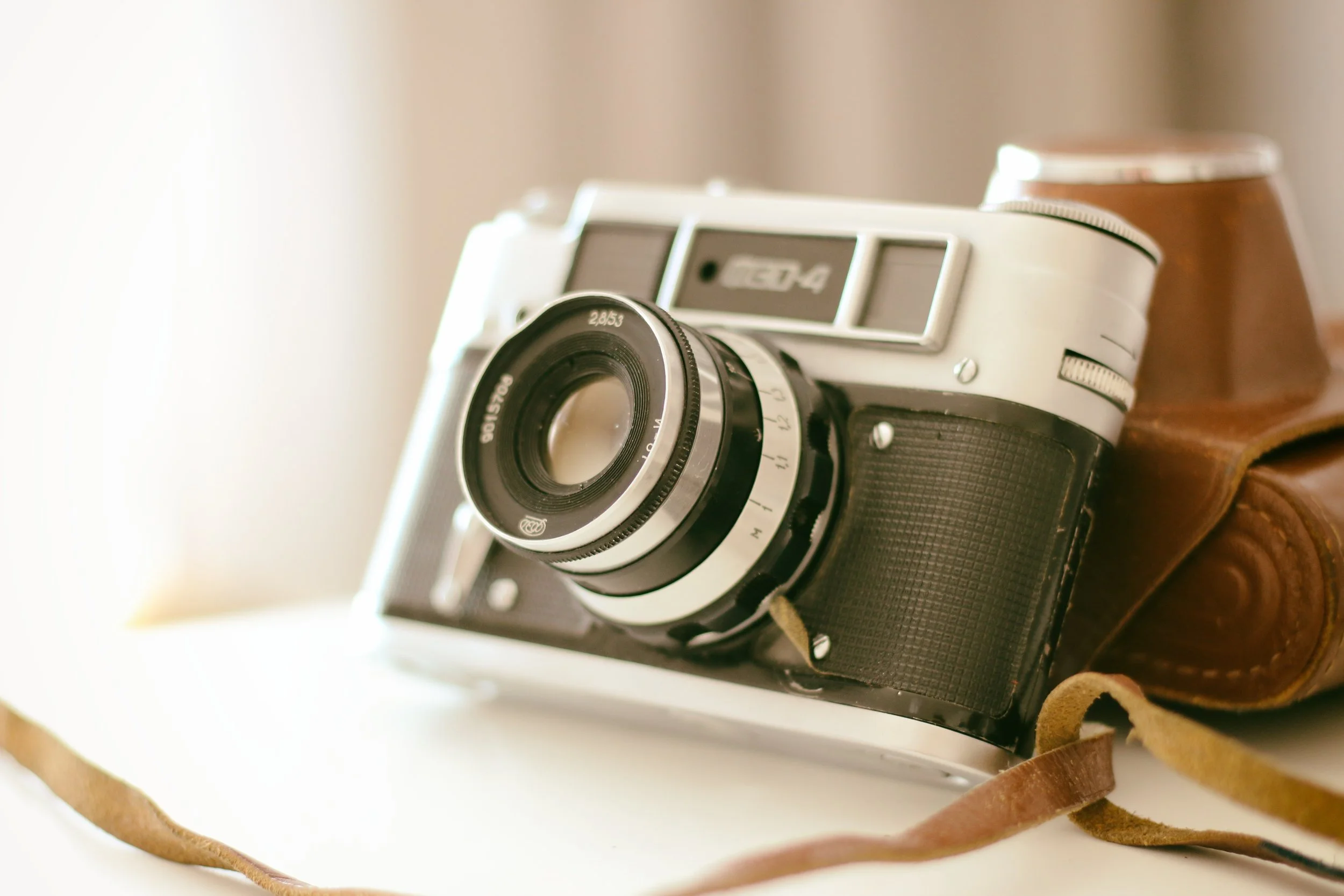 blur-blurred-background-camera-934079.jpg