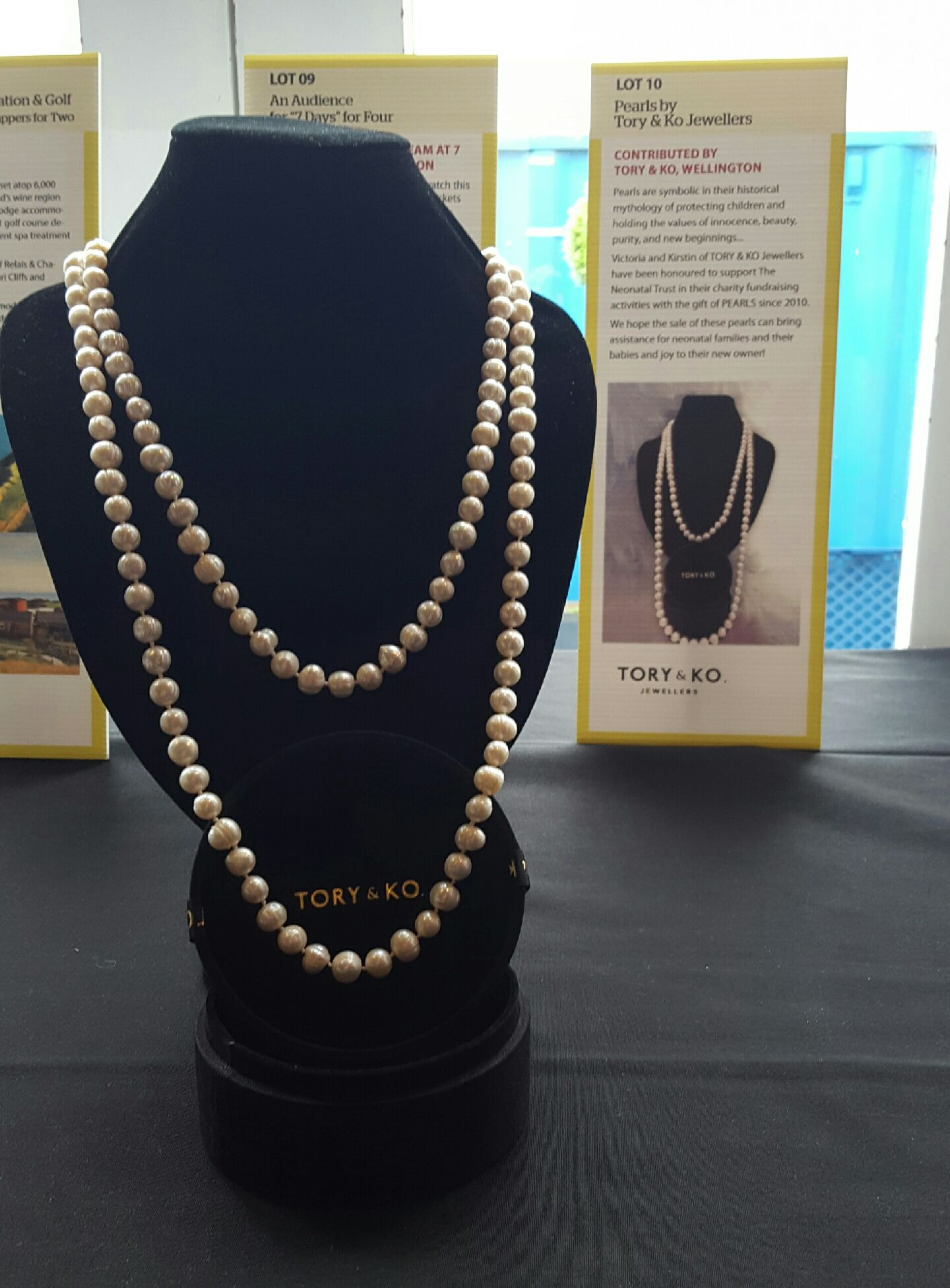2017 Pearl Necklace at Golf Tournament Auction
