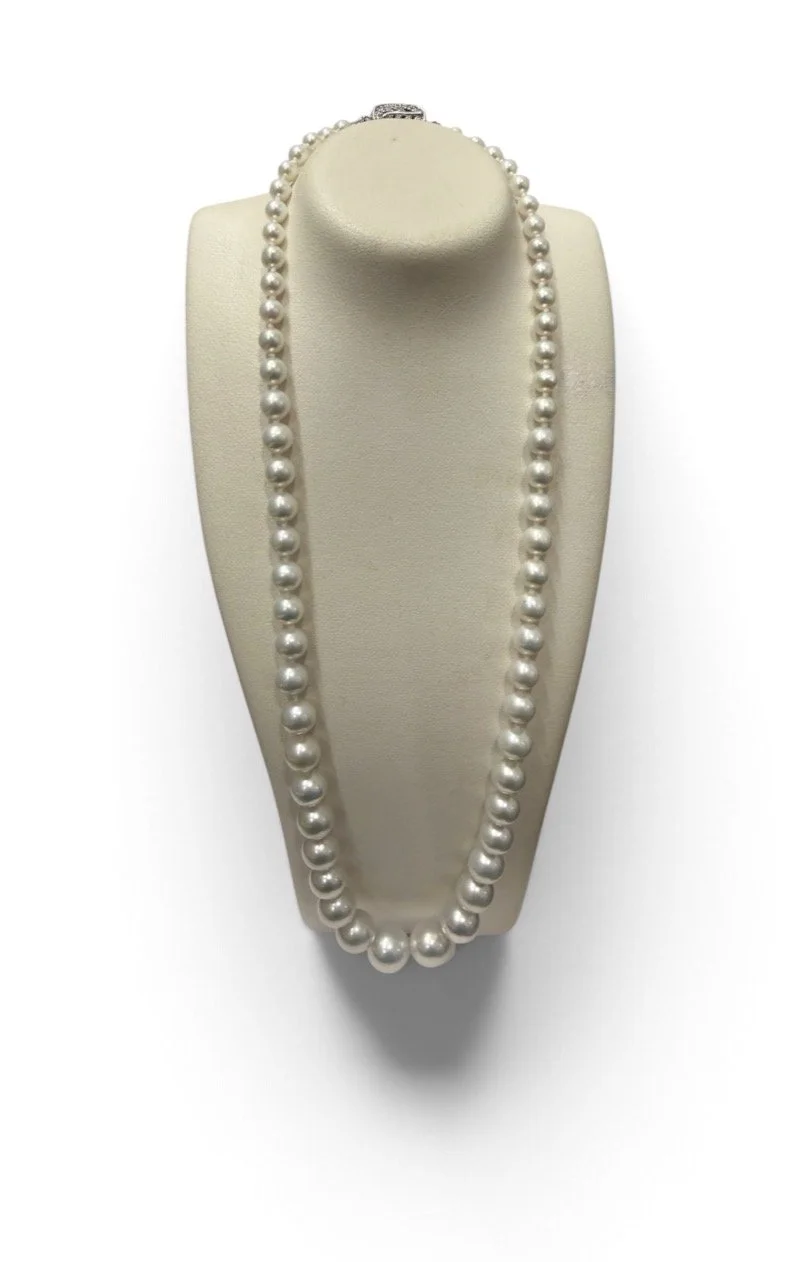 Graduating Freshwater Pearls.jpg
