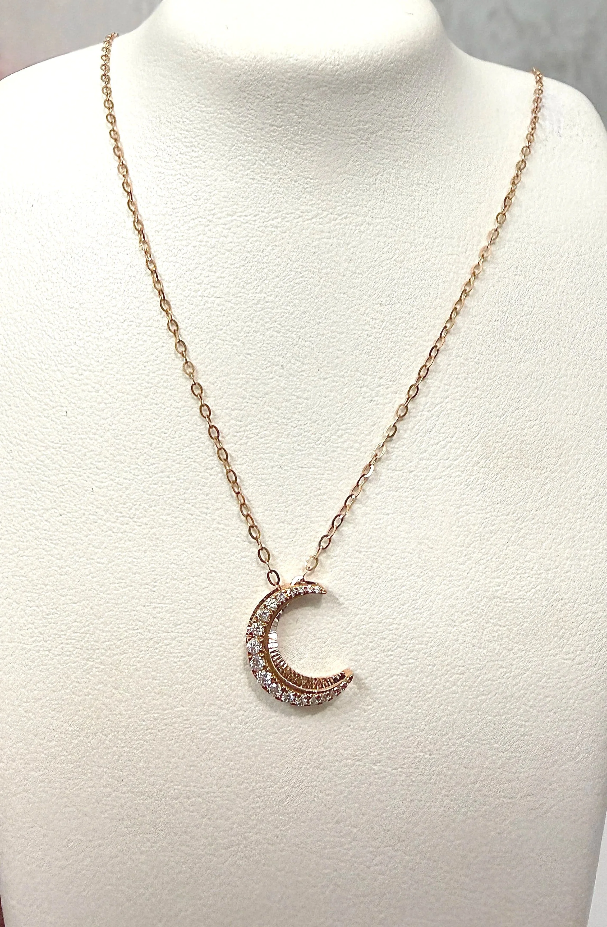 Diamond%2BMoon%2BNecklace%2B18ct%2BRose%2BGold%2Bon%2Bbust.jpg
