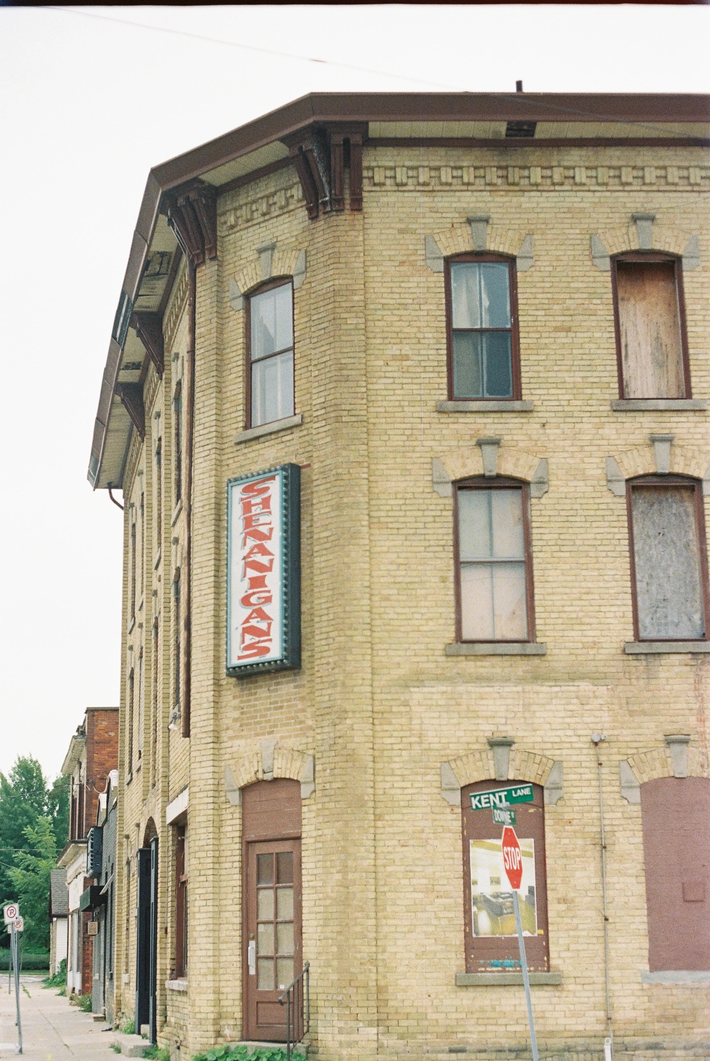 R1-04614-0008.JPG