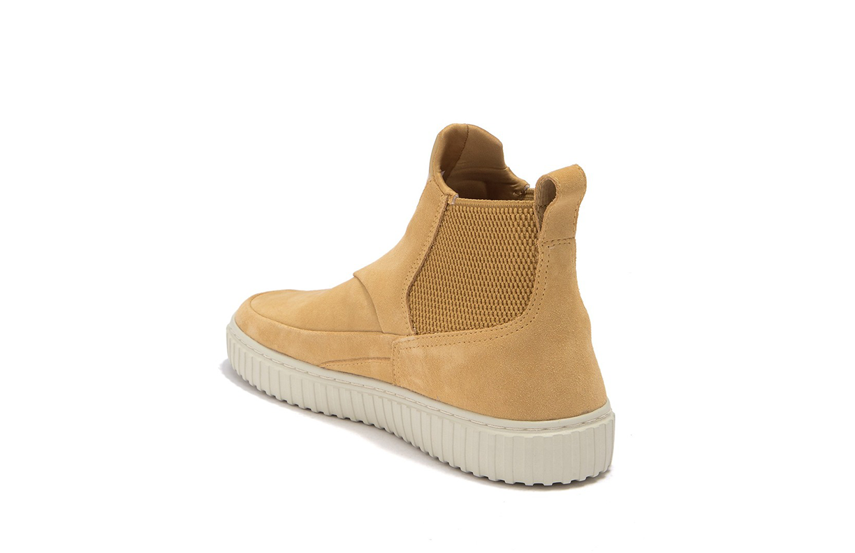 10-CR-FA17-SCAFATI-FINAL-PRODUCT-SAND-HEEL-3:4-WEB-03.27.22.png