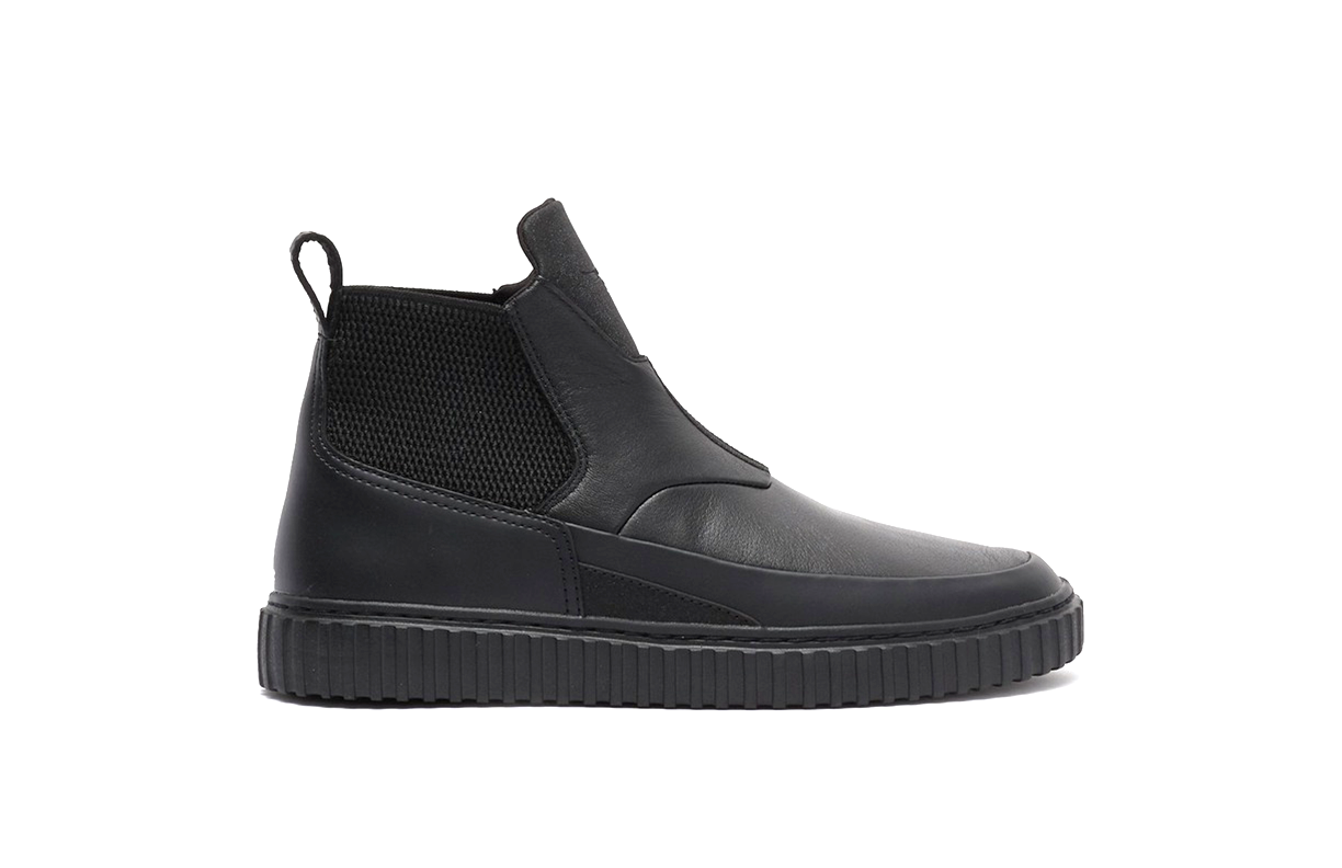 11-CR-FA17-SCAFATI-FINAL-PRODUCT-BLACK-LATERAL-WEB-03.27.22.png