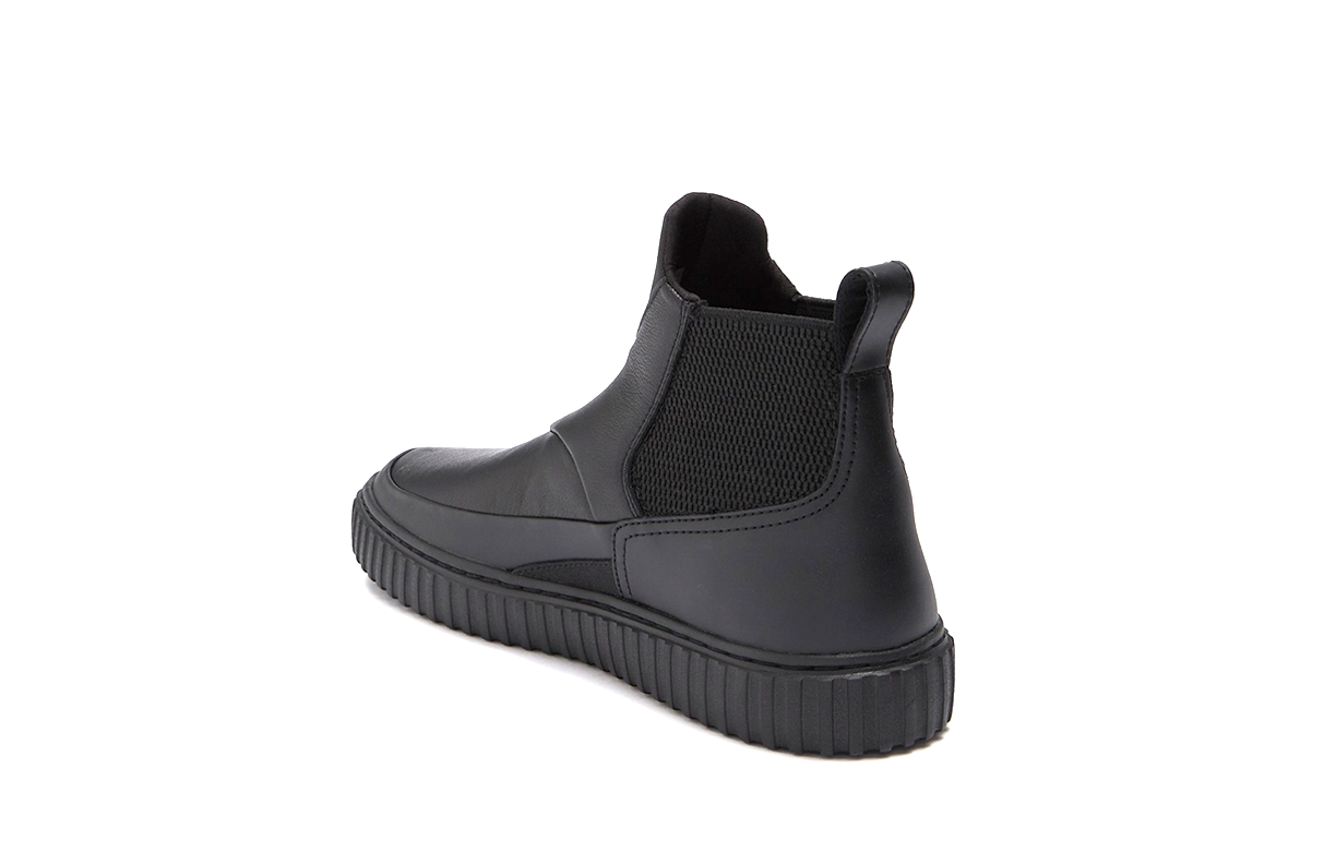 14-CR-FA17-SCAFATI-FINAL-PRODUCT-BLACK-HEEL-3:4-WEB-03.27.22.png