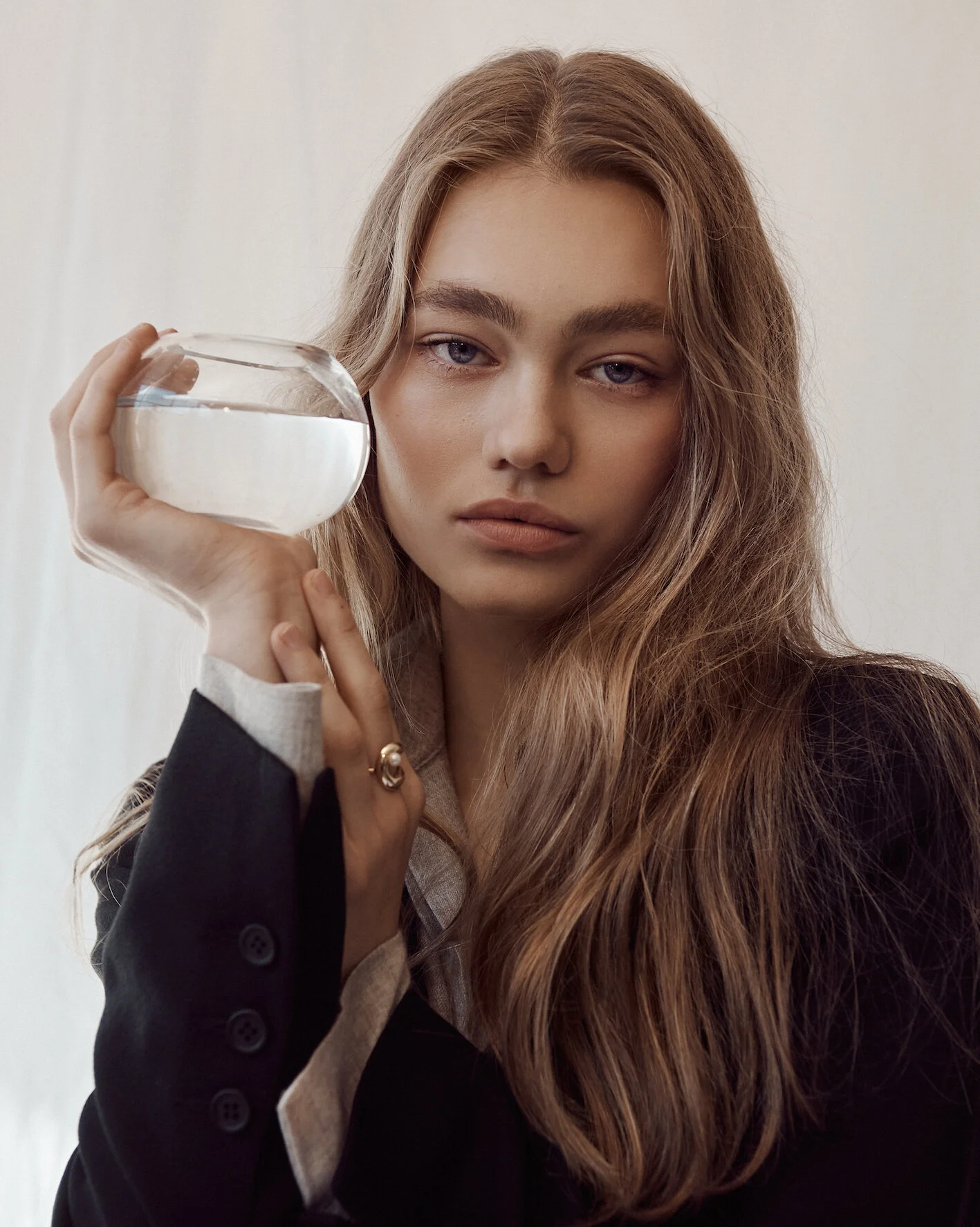 CREDITS Photographer Carmen Rose, Model Samira Philipsen @precisionmgmt Jewellery Allegra Allure