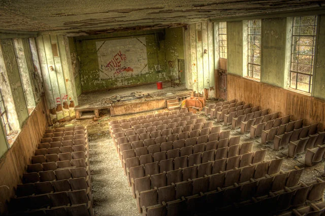 Bennet-school-for-girls-theater.jpg