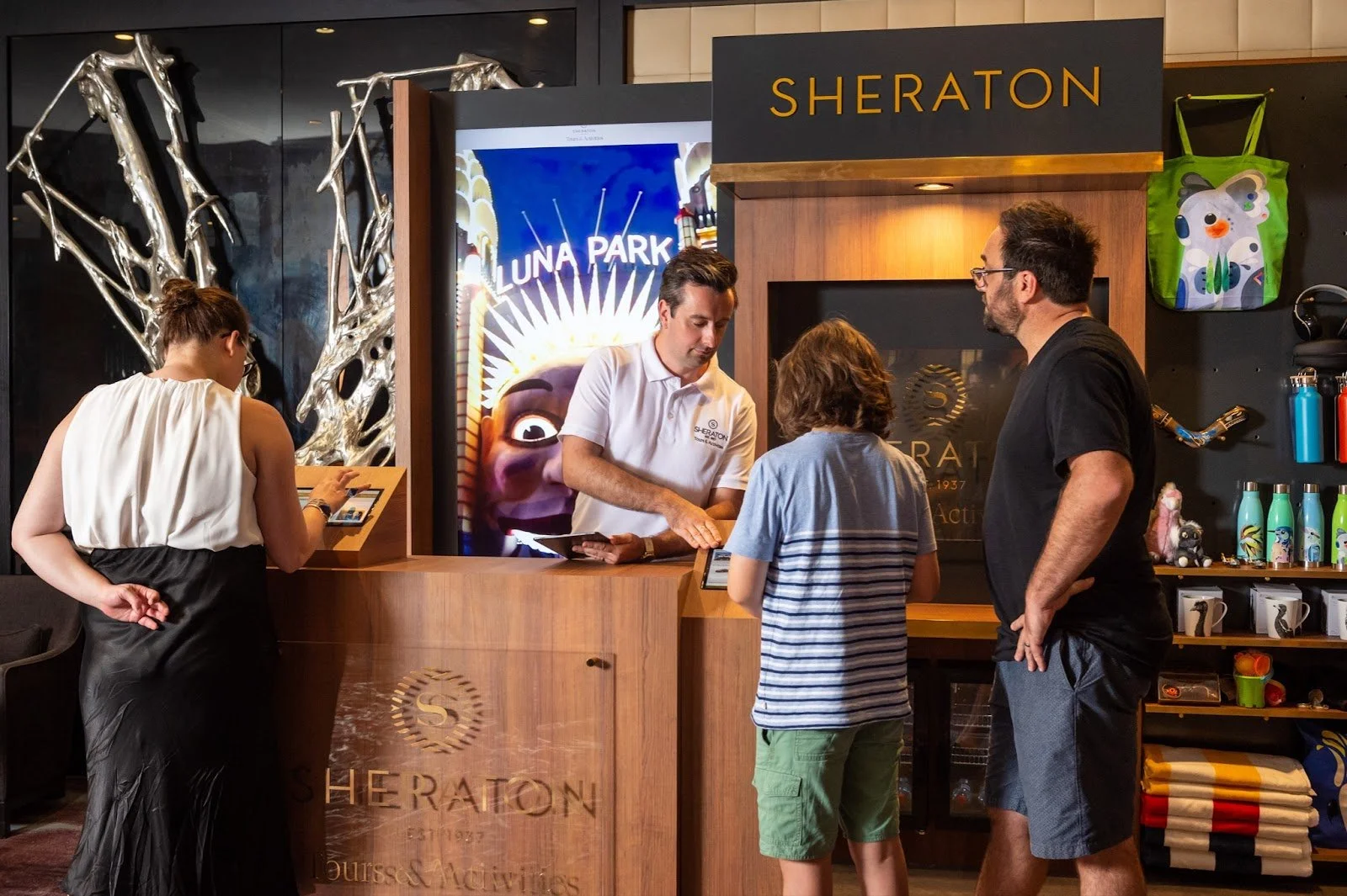 SHERATON SYDNEY TOURS &amp; ACTIVITIES PILOT