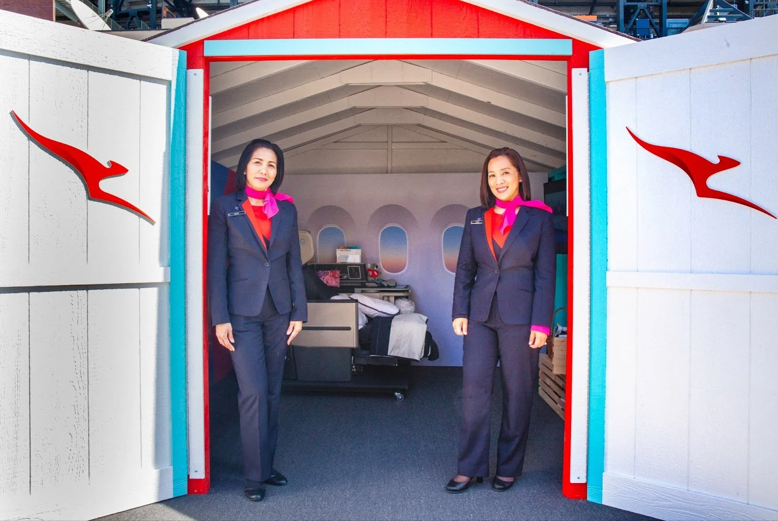 VISIT VICTORIA &amp; QANTAS AIRWAYS