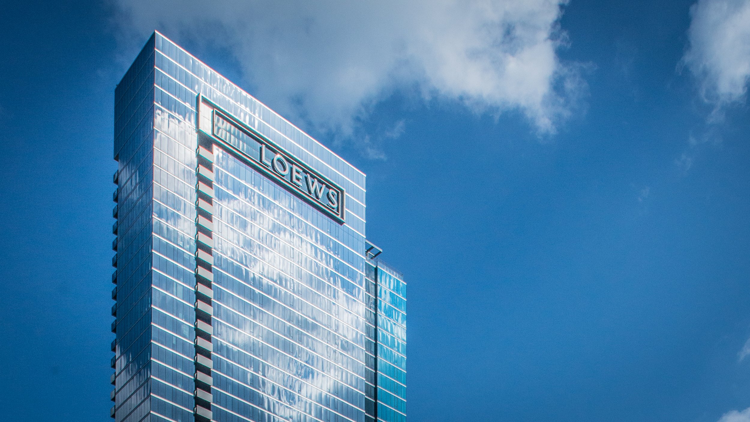 Loews Chicago Hotel_Exterior.jpg