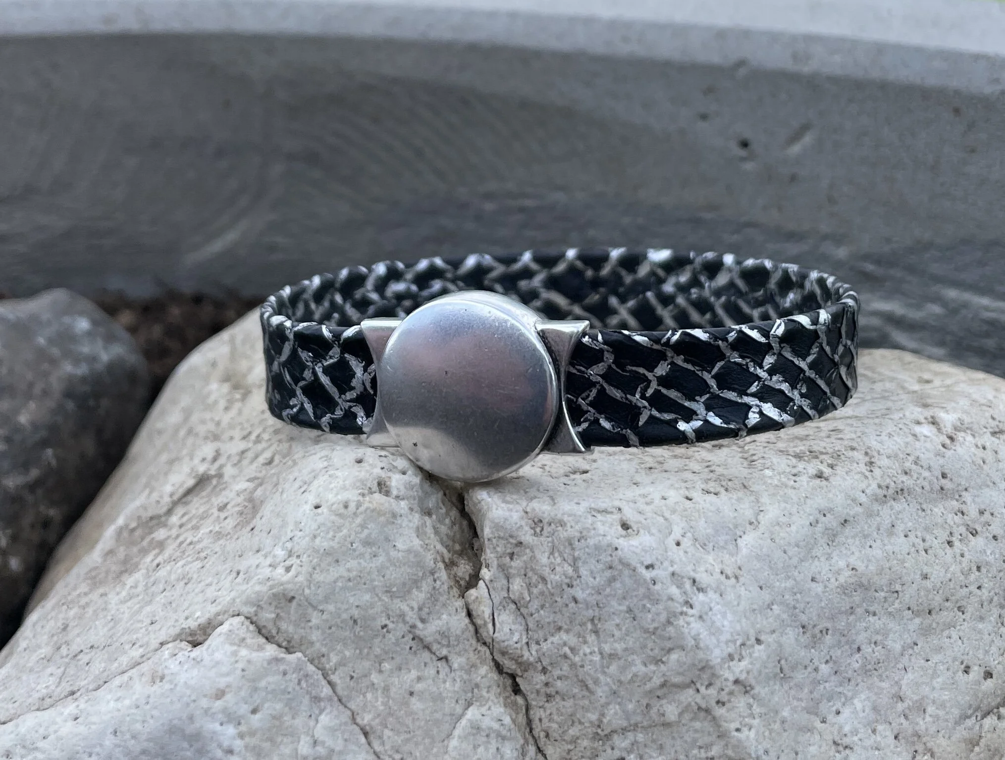 CFA74DFC-5253-4F5D-804D-AB0EFFF26D5E