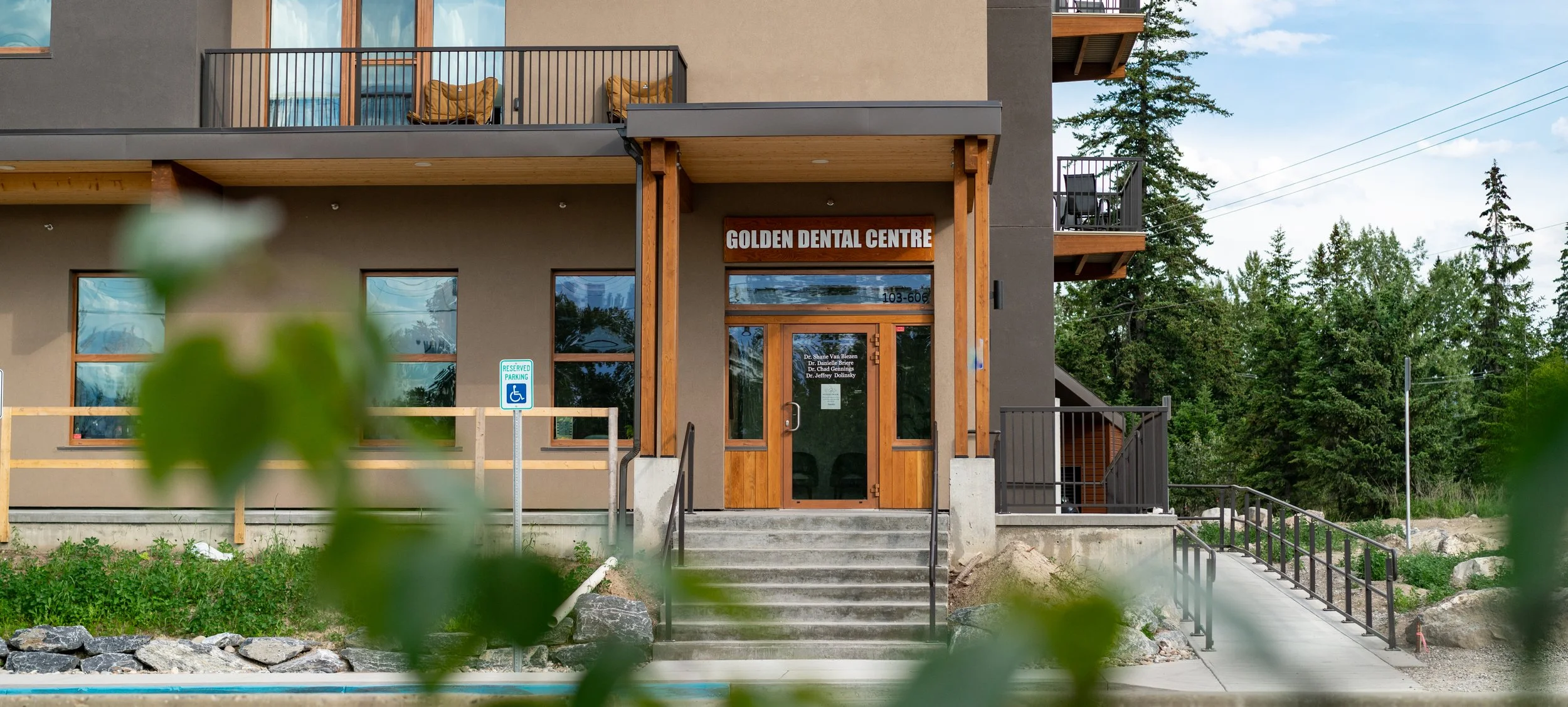 Golden Dental Center and Services-2.jpg