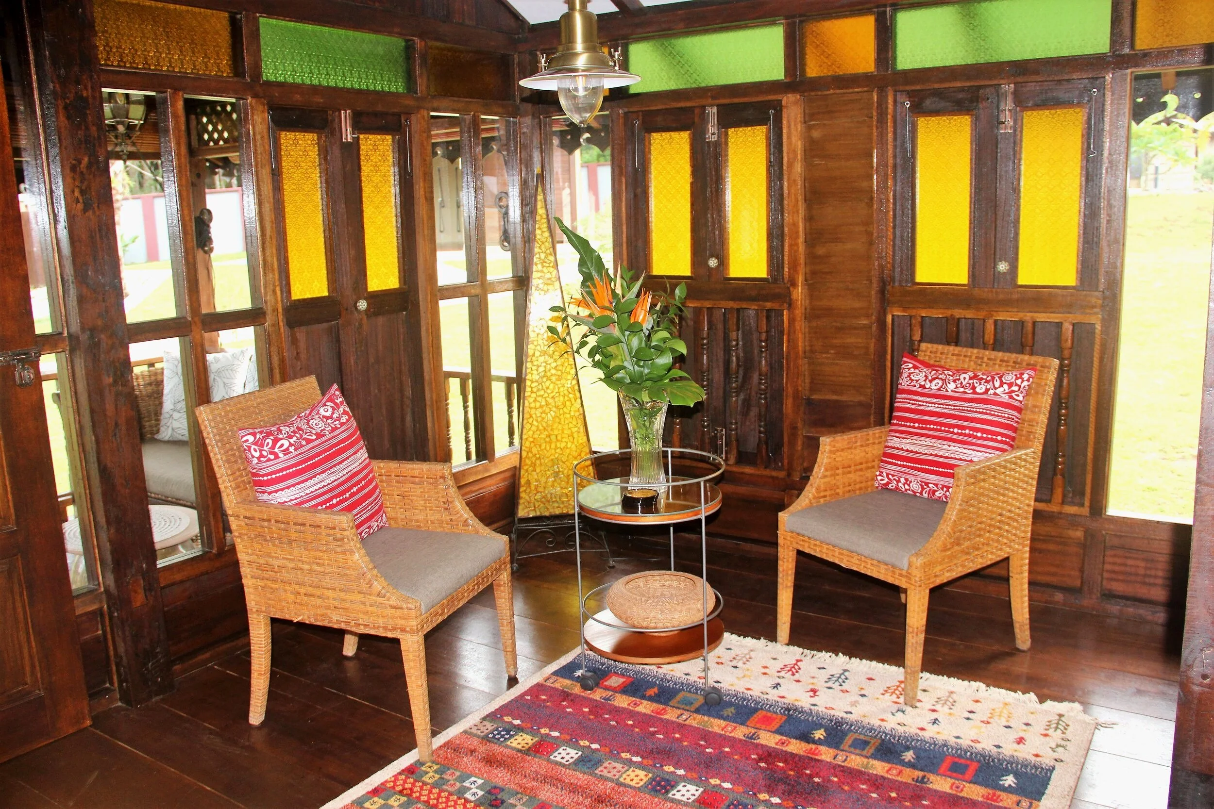 Tinggi indoor seating area.JPG