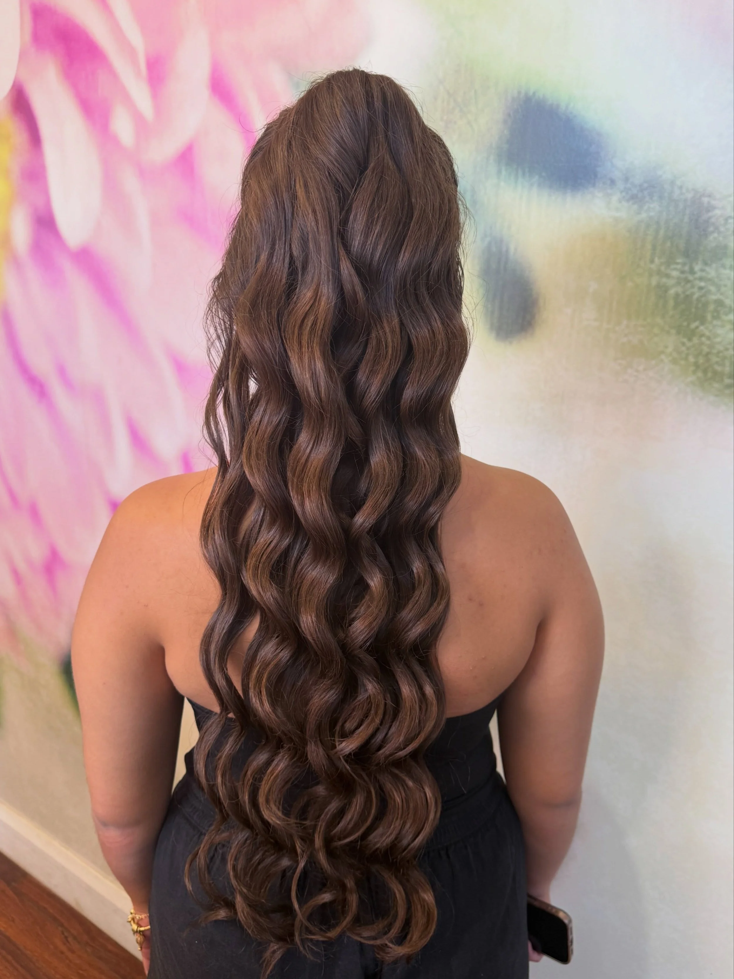 🤍 HALF UP OF OUR DREAMS 🤍

We can&rsquo;t get enough of this stunning half up hair do, and how shiny and long this hair is 😍

Call us now on 99218089 to book in any of your hair or beauty needs!