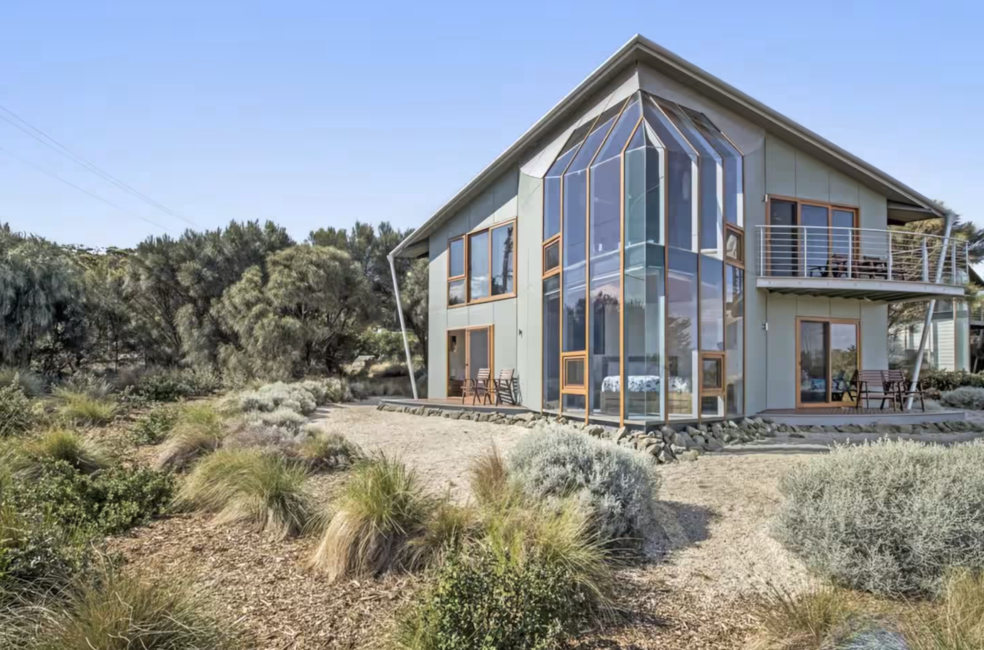 Airbnb+2025+front+wider.png