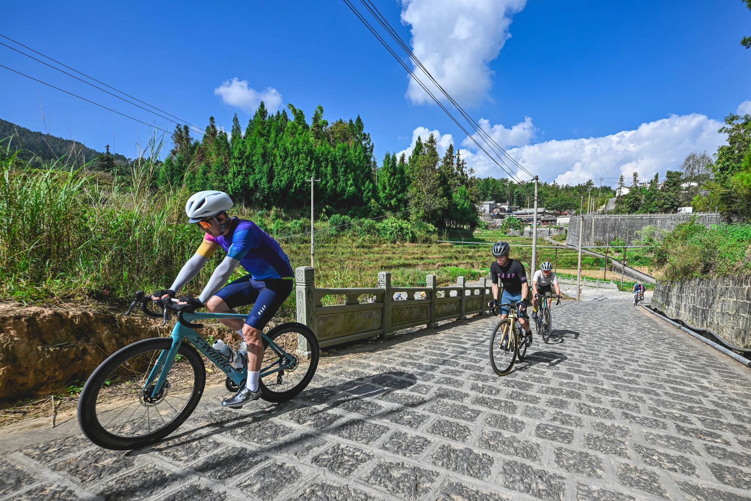 Tengchong: repeat wins for Chen Hao and Li Si