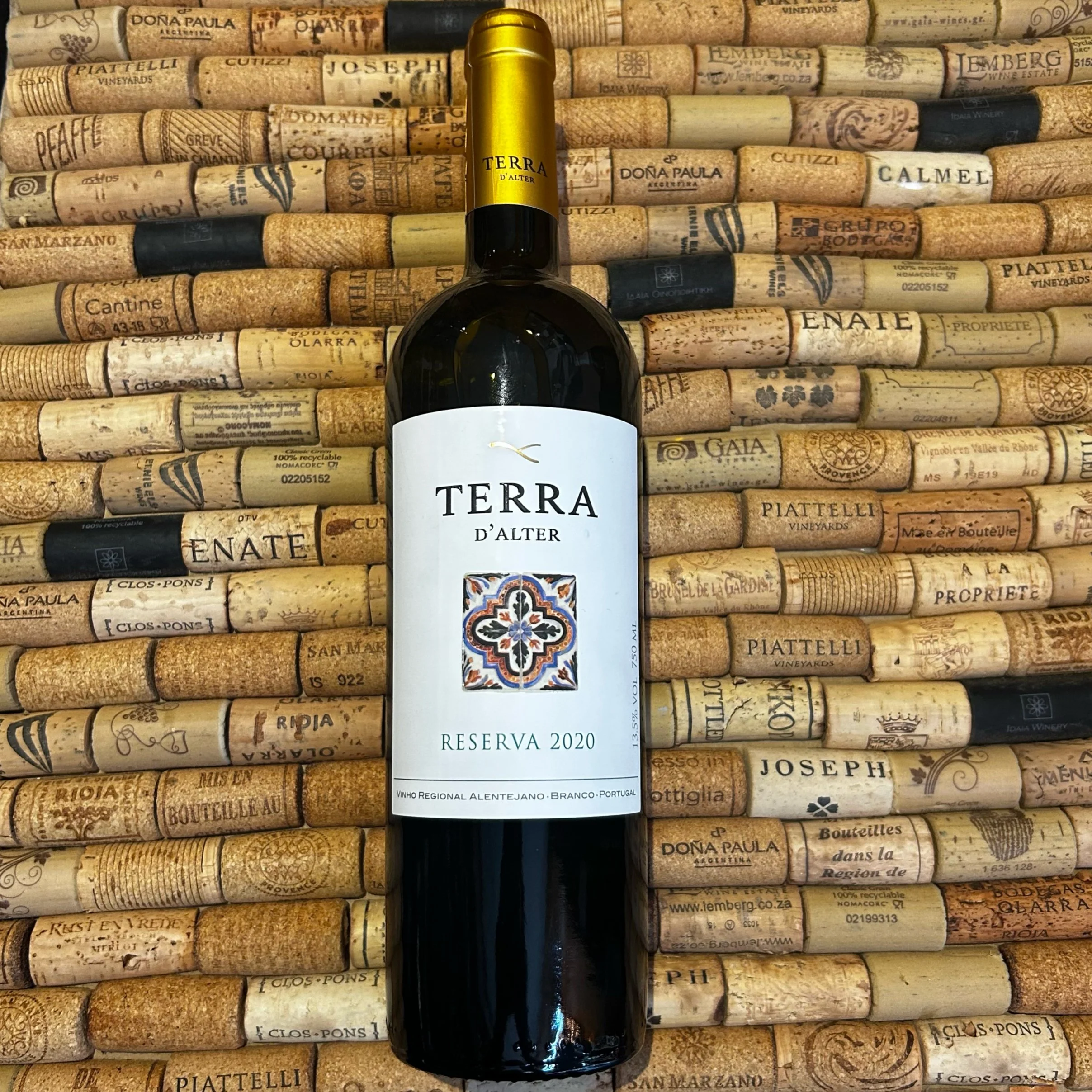 Terra d'Alter Reserva Blanco, Portugal.