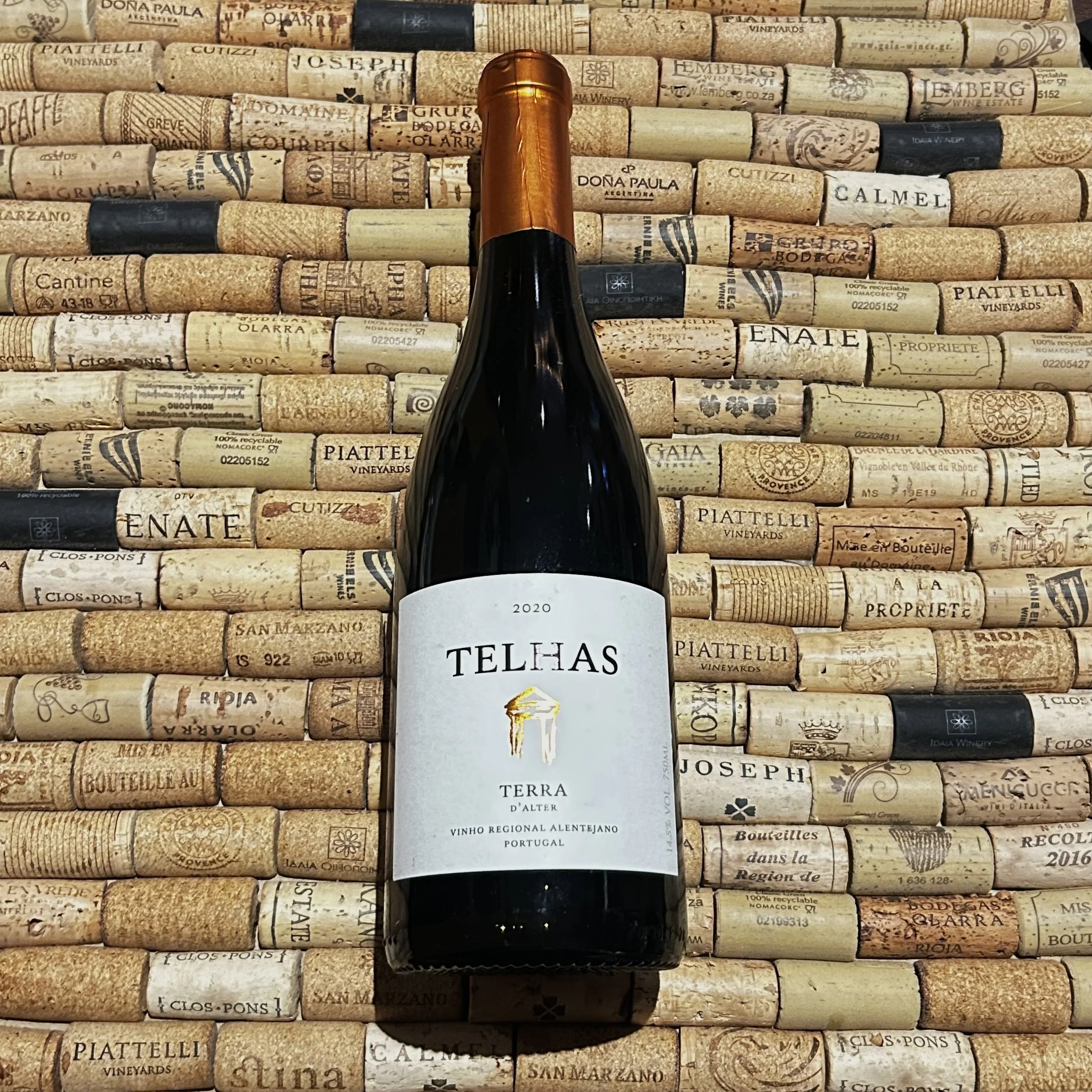 Terra d'Alter Premium Telhas Tinto, Portugal.