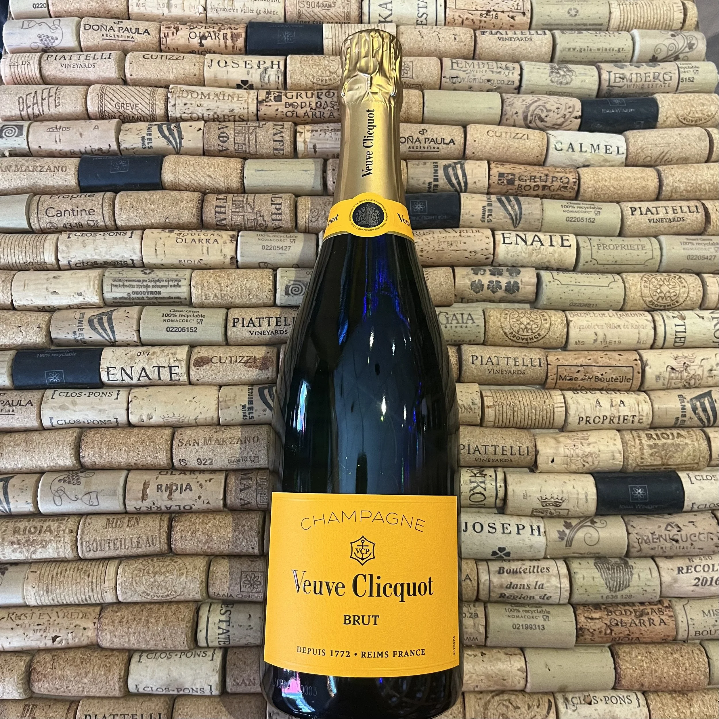 Veuve Clicquot Brut Yellow Label, France