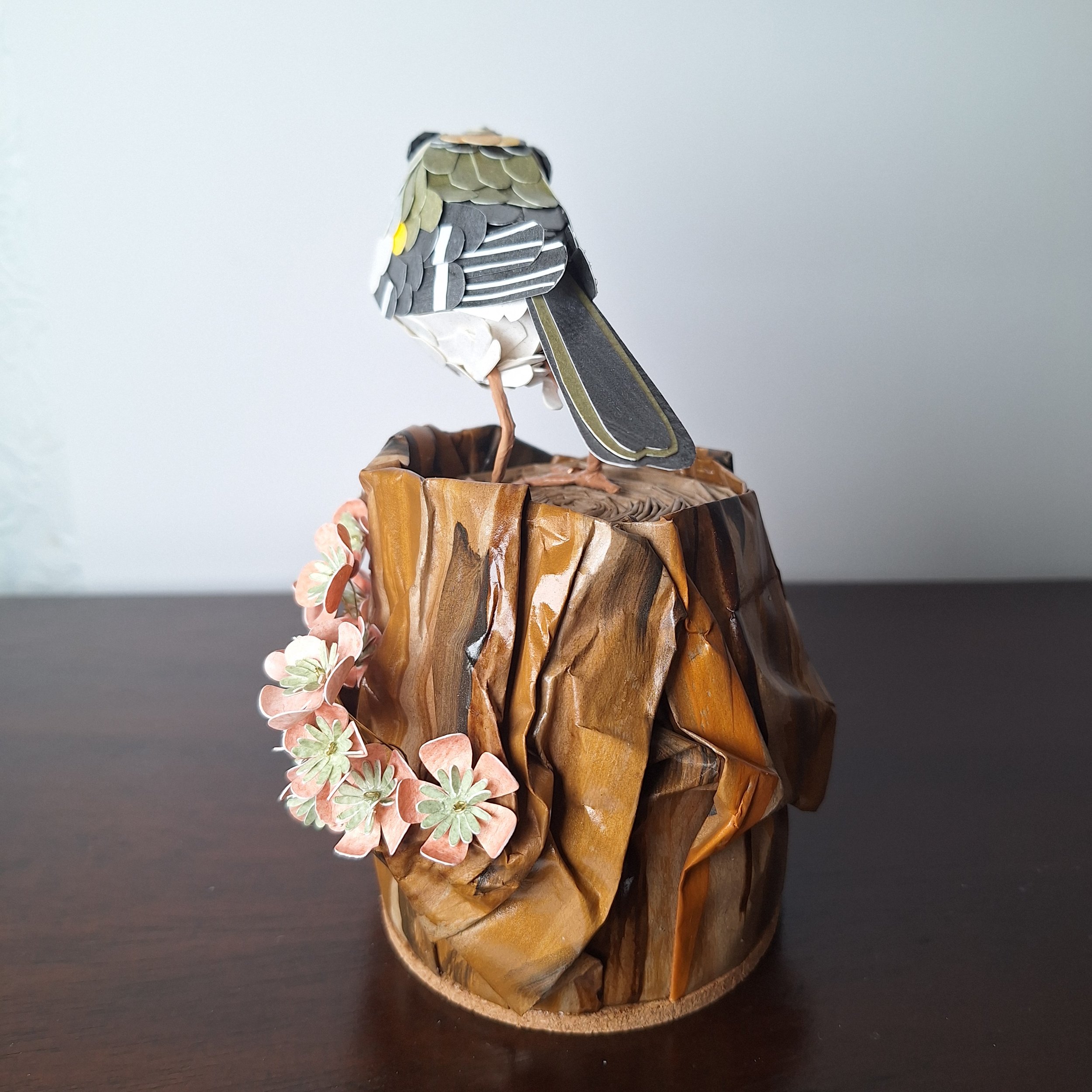 back view of a goldcrest bird sculpture